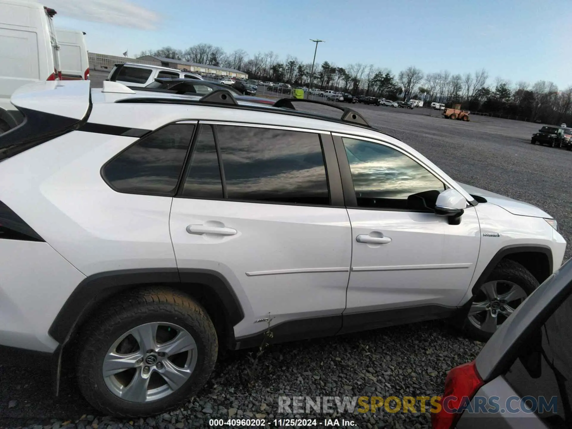 12 fotografías del automóvil dañado 2T3RWRFV8LW063540 TOYOTA RAV4 2020