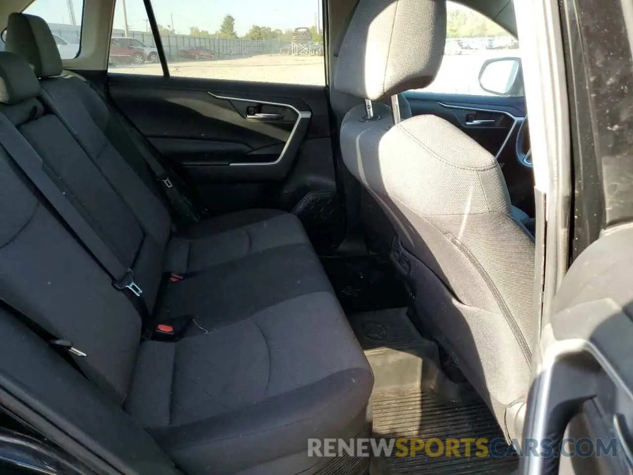 11 fotografías del automóvil dañado 2T3RWRFV9LW070724 TOYOTA RAV4 2020