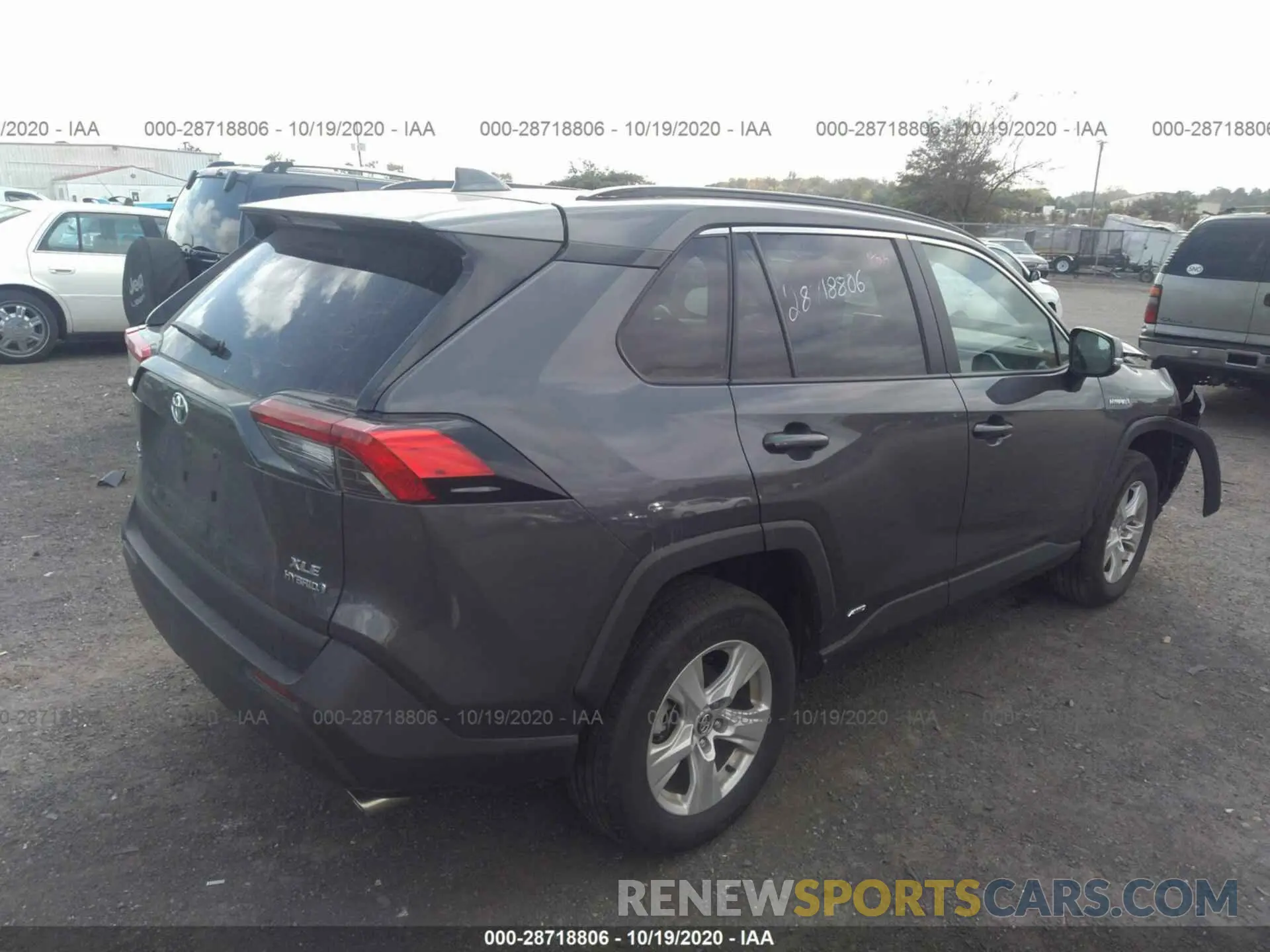 4 fotografías del automóvil dañado 2T3RWRFVXLW073650 TOYOTA RAV4 2020