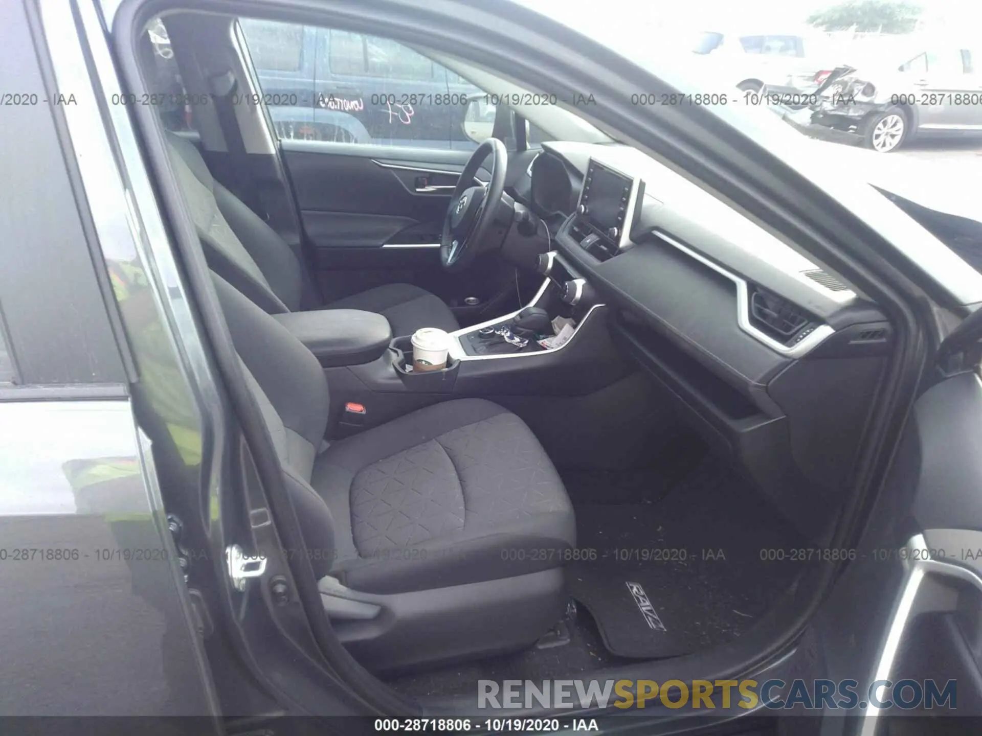 5 fotografías del automóvil dañado 2T3RWRFVXLW073650 TOYOTA RAV4 2020