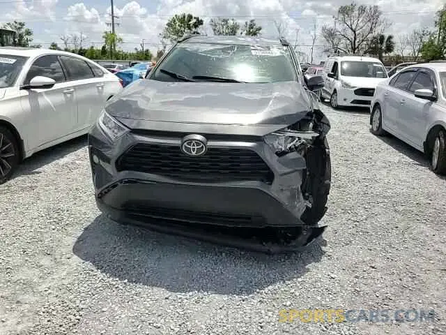 11 fotografías del automóvil dañado 2T3W1RFV1LC050812 TOYOTA RAV4 2020