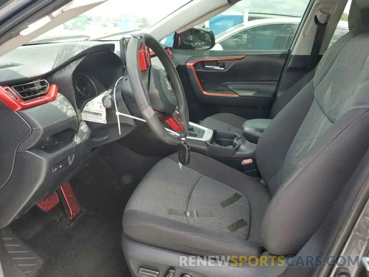 7 fotografías del automóvil dañado 2T3W1RFV1LC050812 TOYOTA RAV4 2020