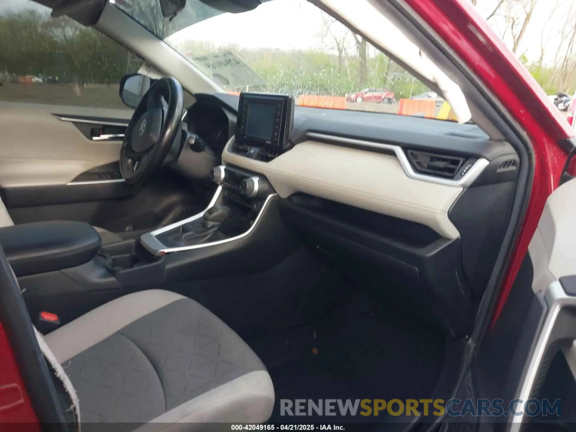 5 fotografías del automóvil dañado 2T3W1RFV1LC052043 TOYOTA RAV4 2020