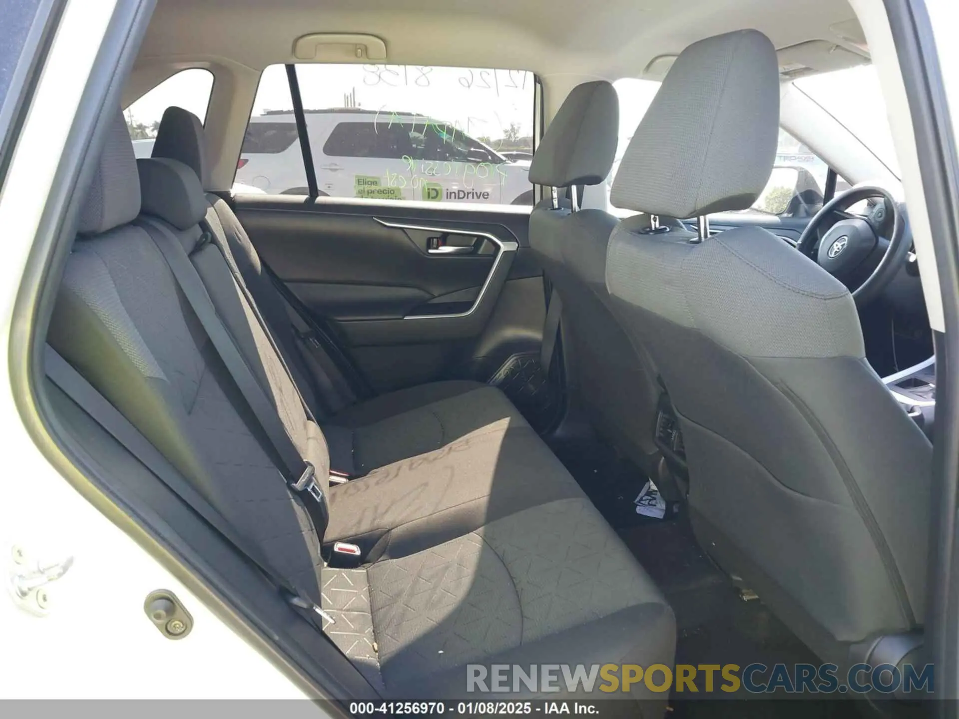 8 fotografías del automóvil dañado 2T3W1RFV2LC047577 TOYOTA RAV4 2020