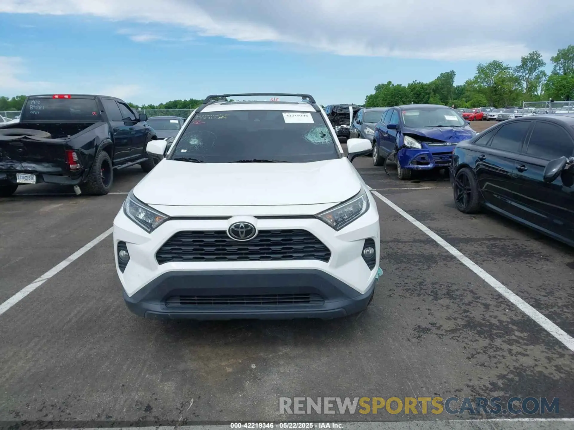 12 fotografías del automóvil dañado 2T3W1RFV2LW068363 TOYOTA RAV4 2020
