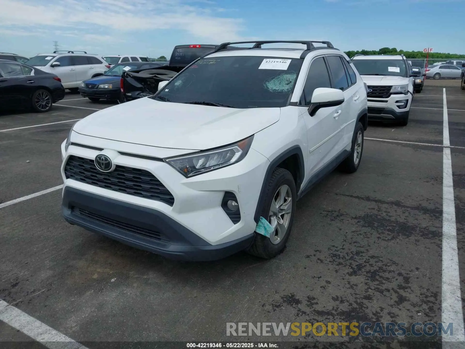 2 fotografías del automóvil dañado 2T3W1RFV2LW068363 TOYOTA RAV4 2020