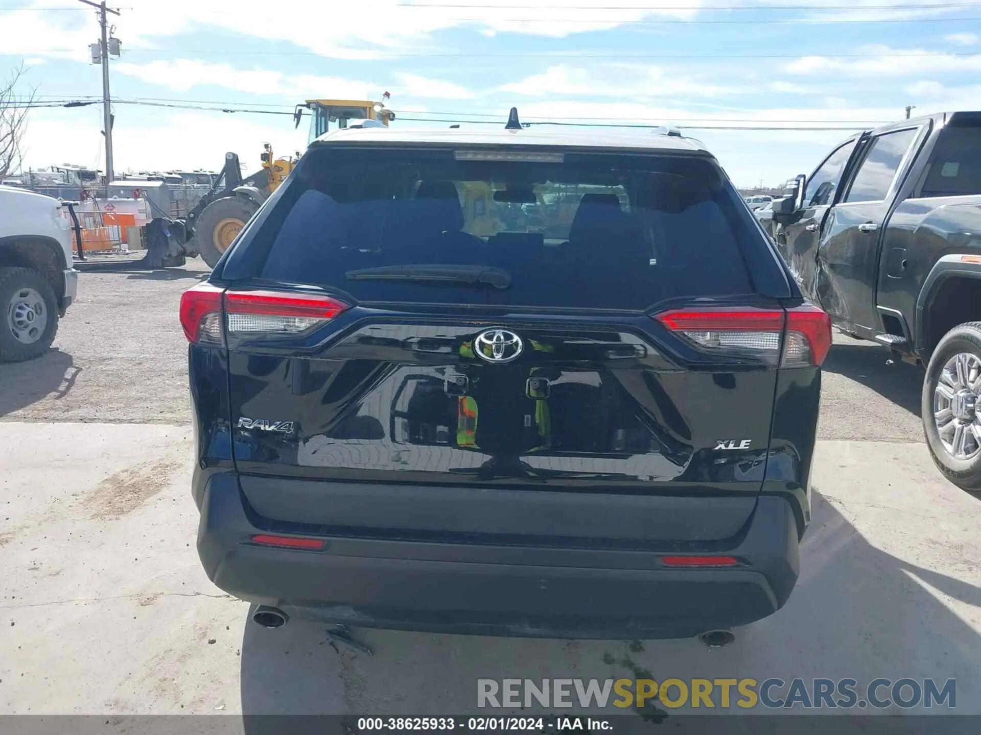 16 fotografías del automóvil dañado 2T3W1RFV2LW071974 TOYOTA RAV4 2020