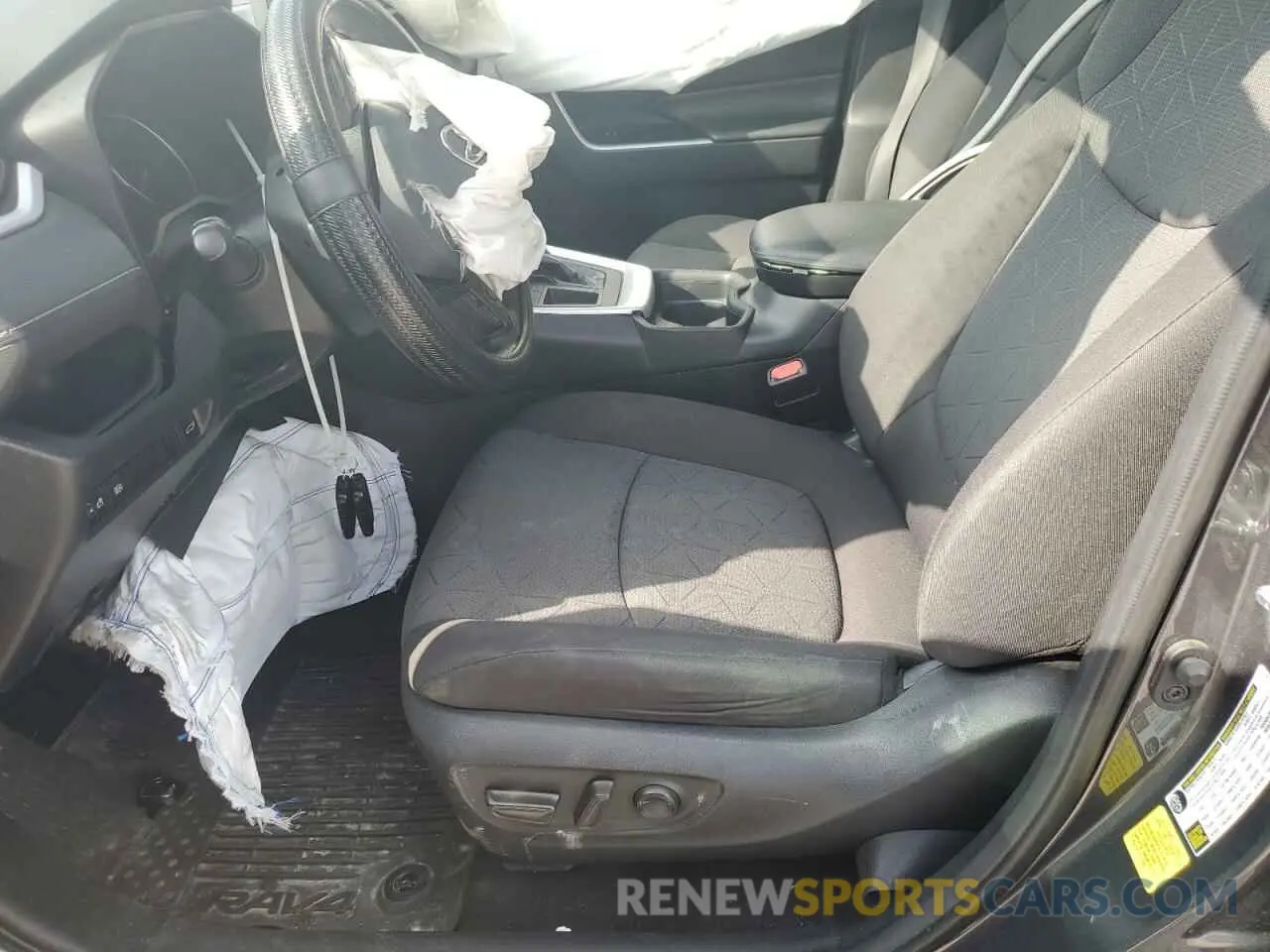 7 fotografías del automóvil dañado 2T3W1RFV3LW074754 TOYOTA RAV4 2020