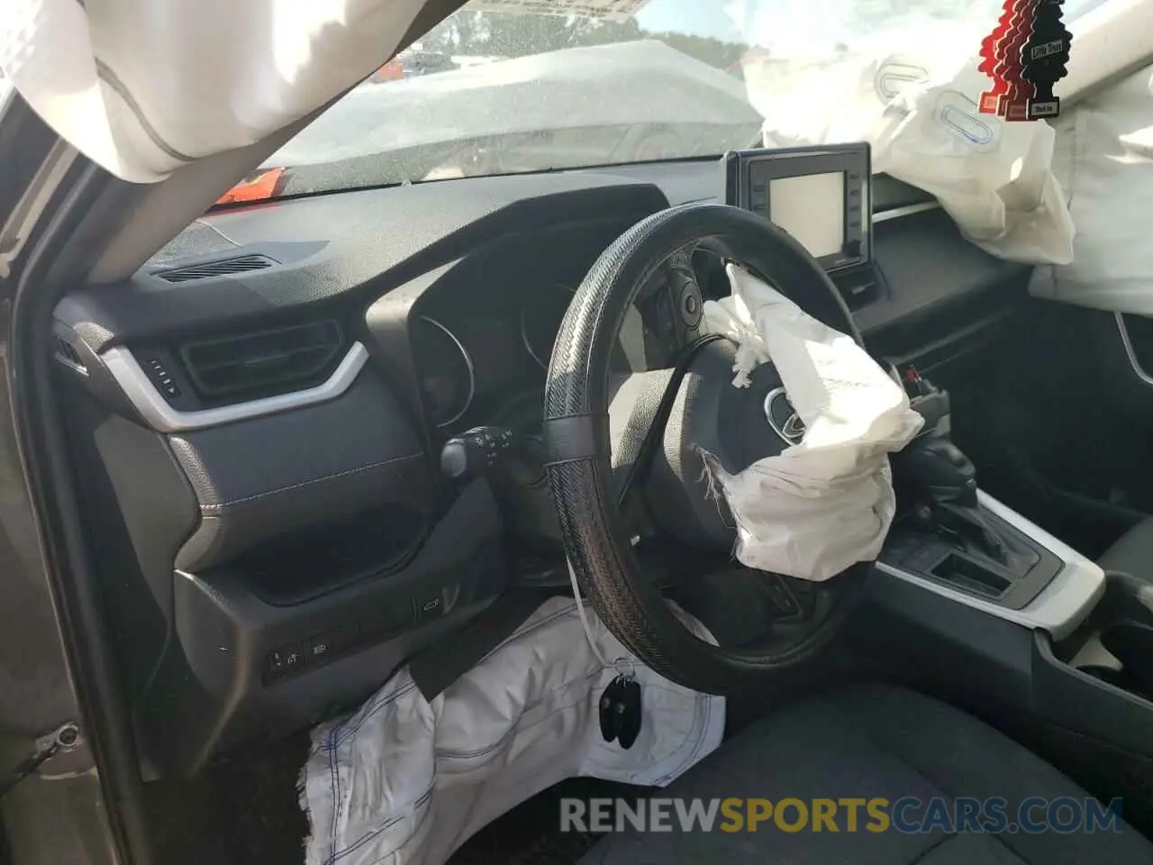 8 fotografías del automóvil dañado 2T3W1RFV3LW074754 TOYOTA RAV4 2020