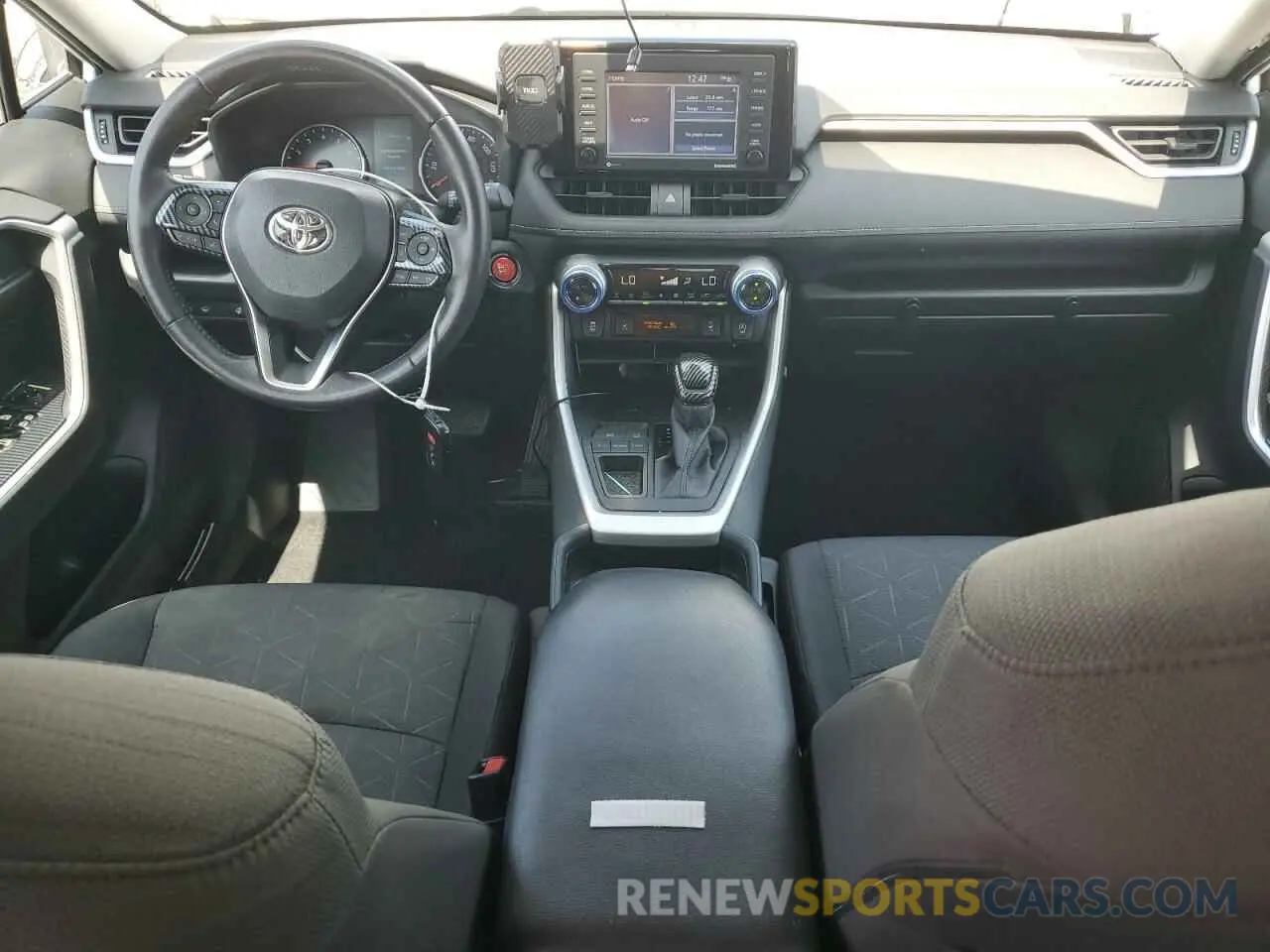 8 fotografías del automóvil dañado 2T3W1RFV3LW096267 TOYOTA RAV4 2020