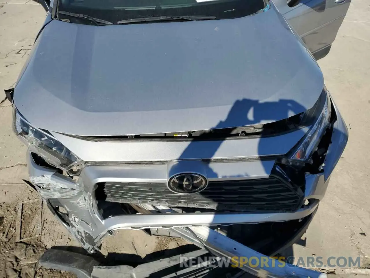 12 fotografías del automóvil dañado 2T3W1RFV5LC037805 TOYOTA RAV4 2020