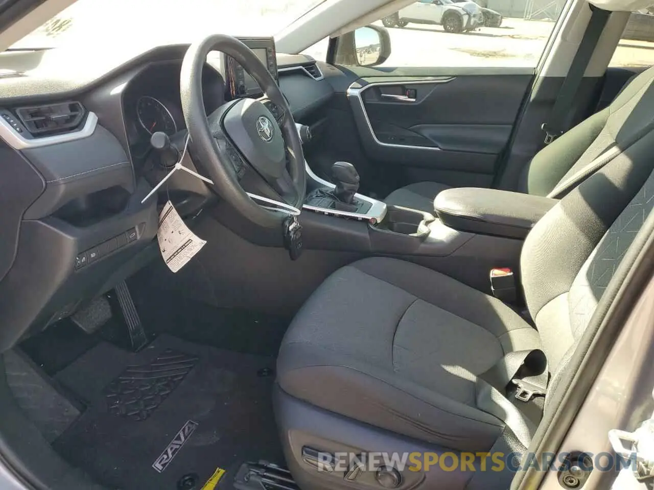 7 fotografías del automóvil dañado 2T3W1RFV5LC037805 TOYOTA RAV4 2020