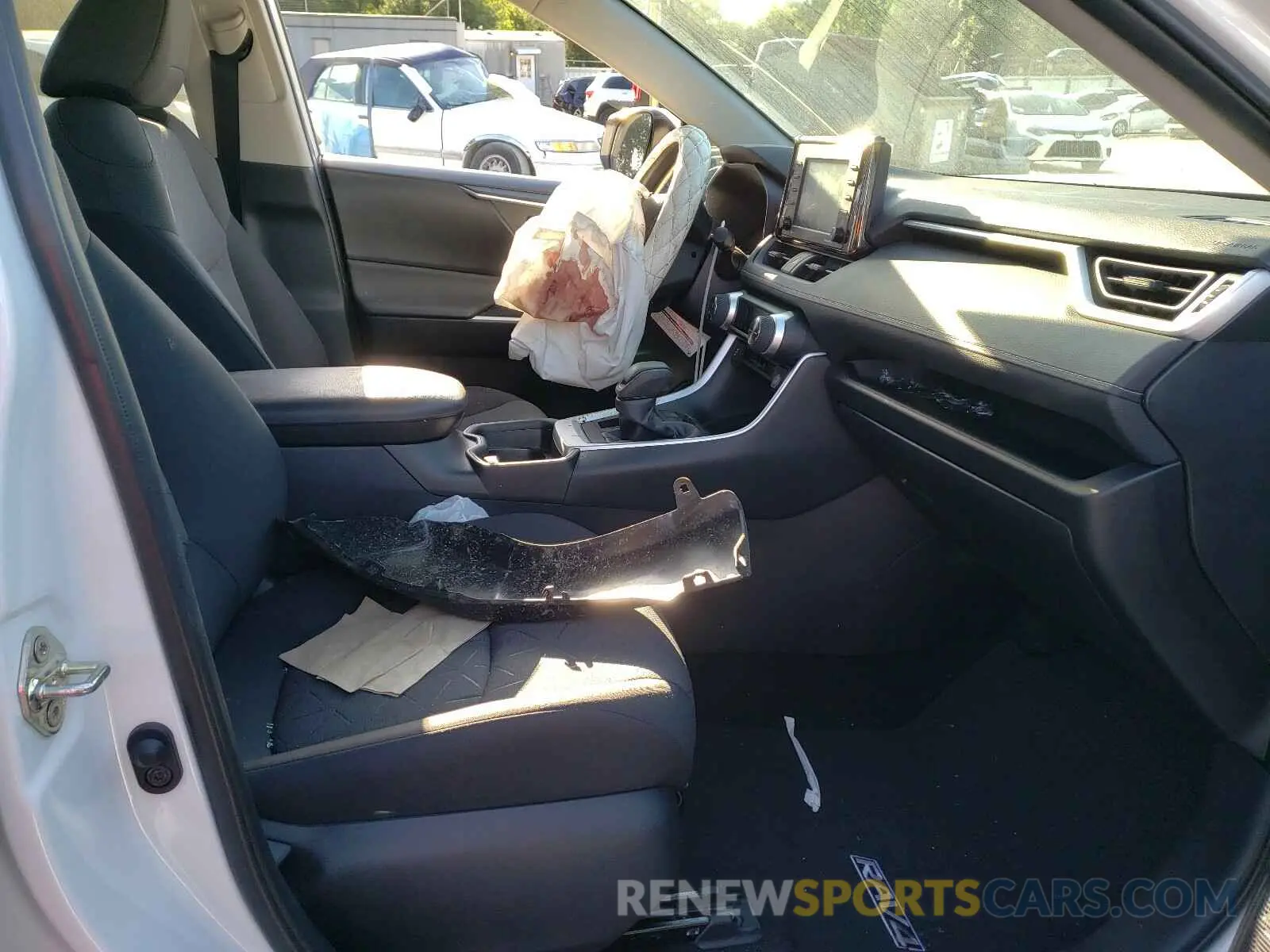 5 fotografías del automóvil dañado 2T3W1RFV5LC071291 TOYOTA RAV4 2020