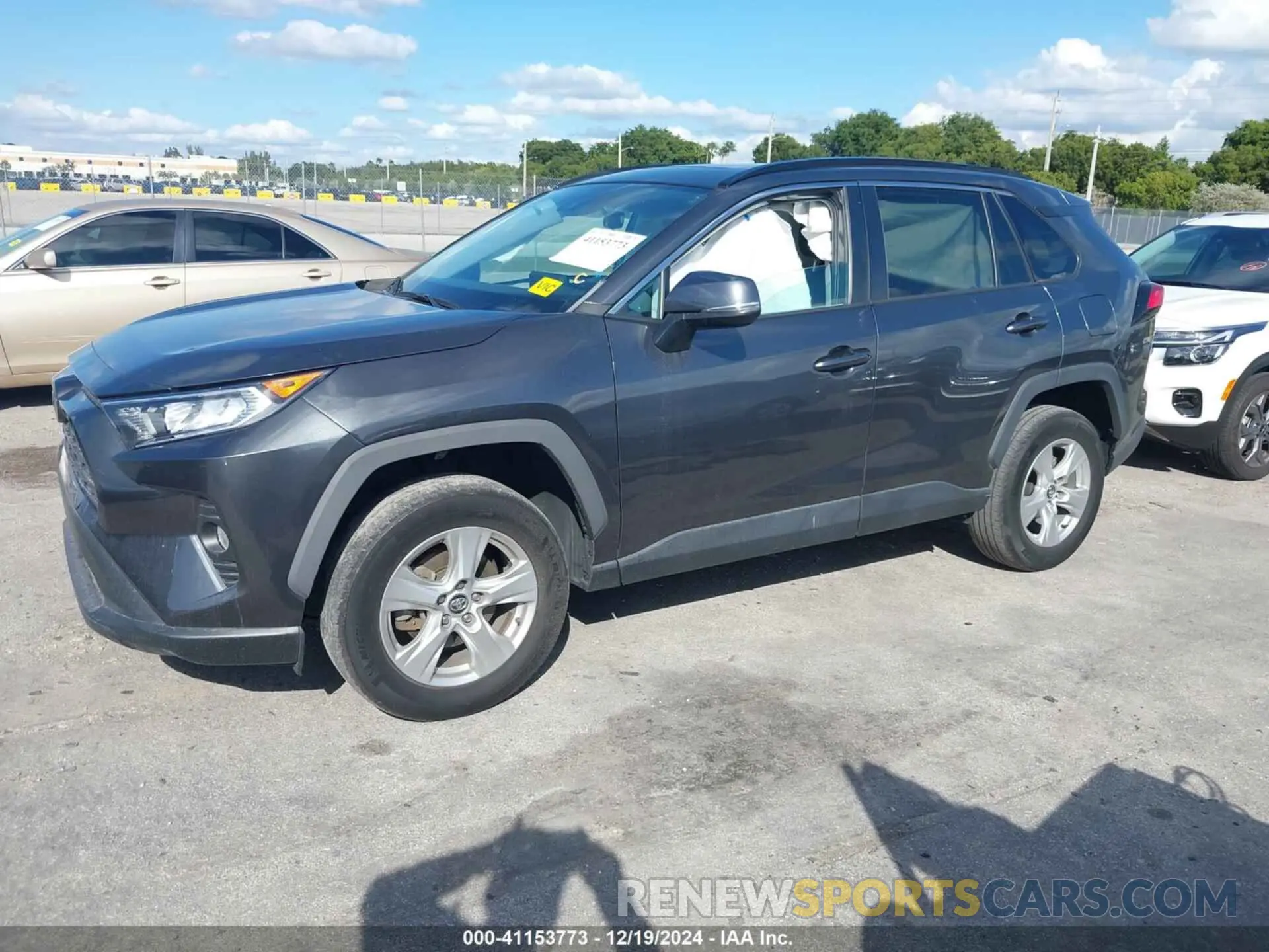 2 fotografías del automóvil dañado 2T3W1RFV5LC074062 TOYOTA RAV4 2020