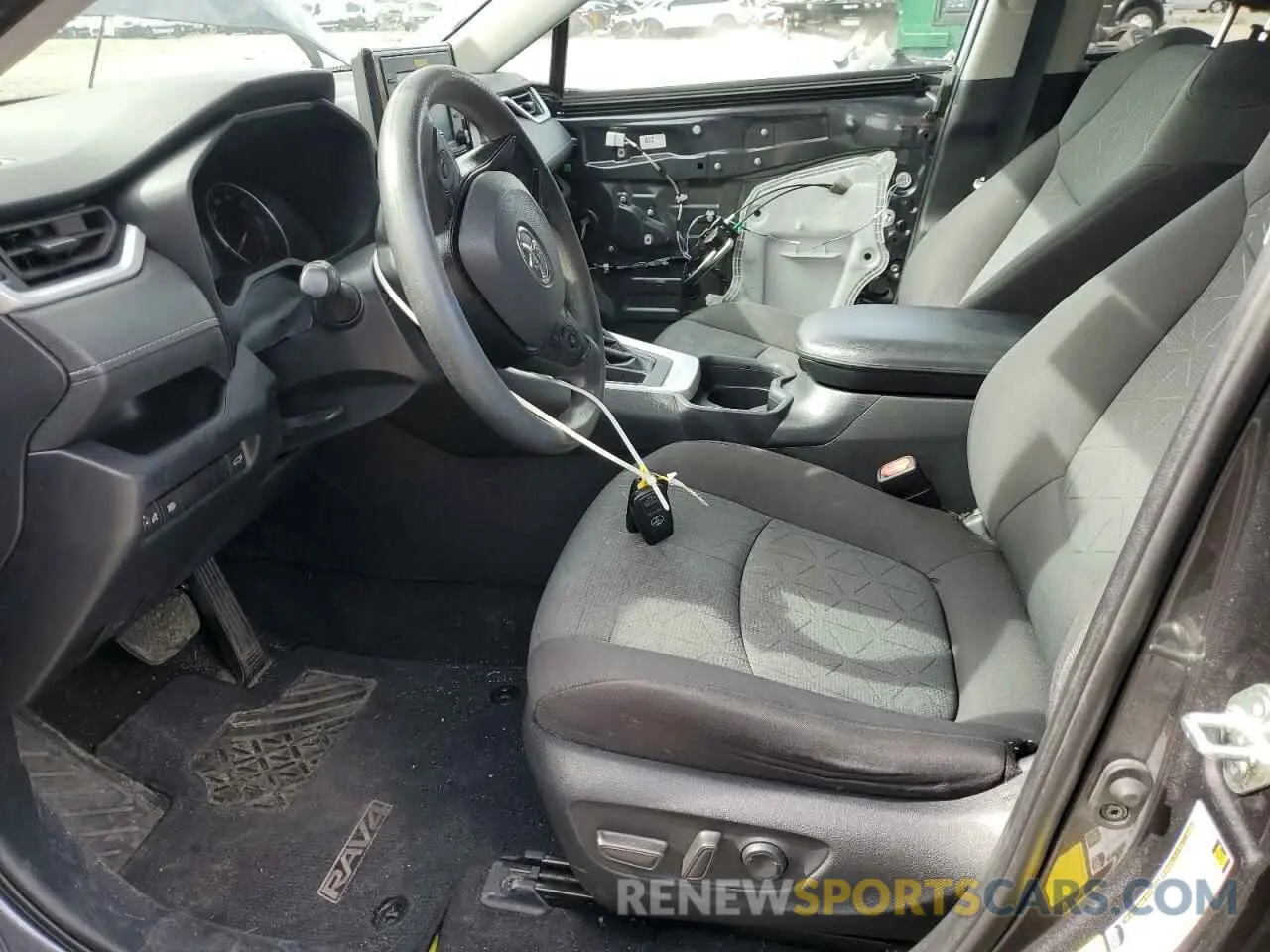7 fotografías del automóvil dañado 2T3W1RFV5LC077284 TOYOTA RAV4 2020