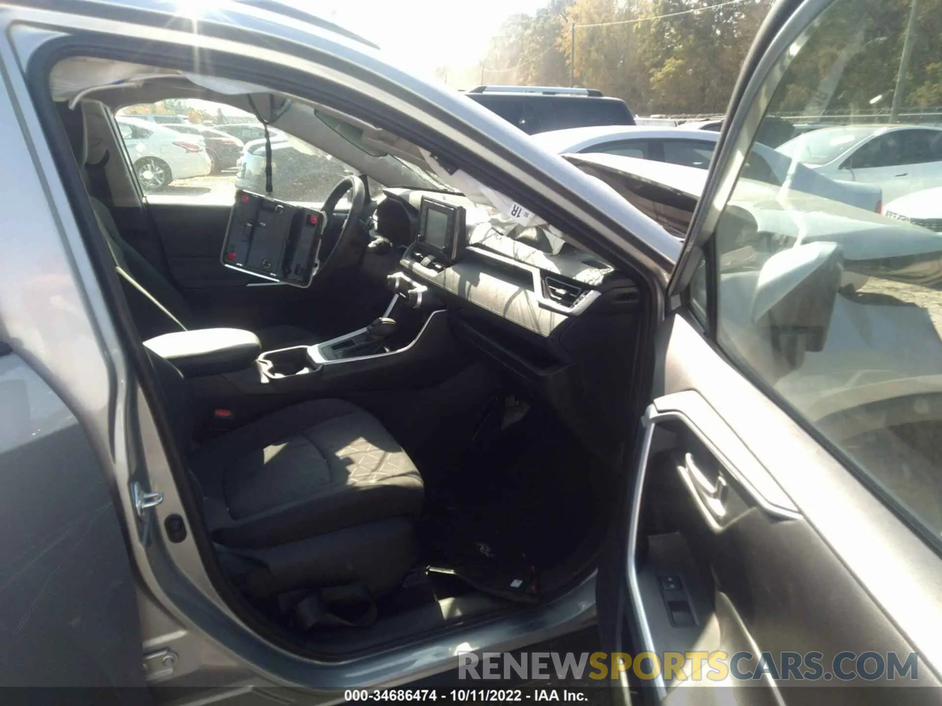 5 fotografías del automóvil dañado 2T3W1RFV5LW064789 TOYOTA RAV4 2020
