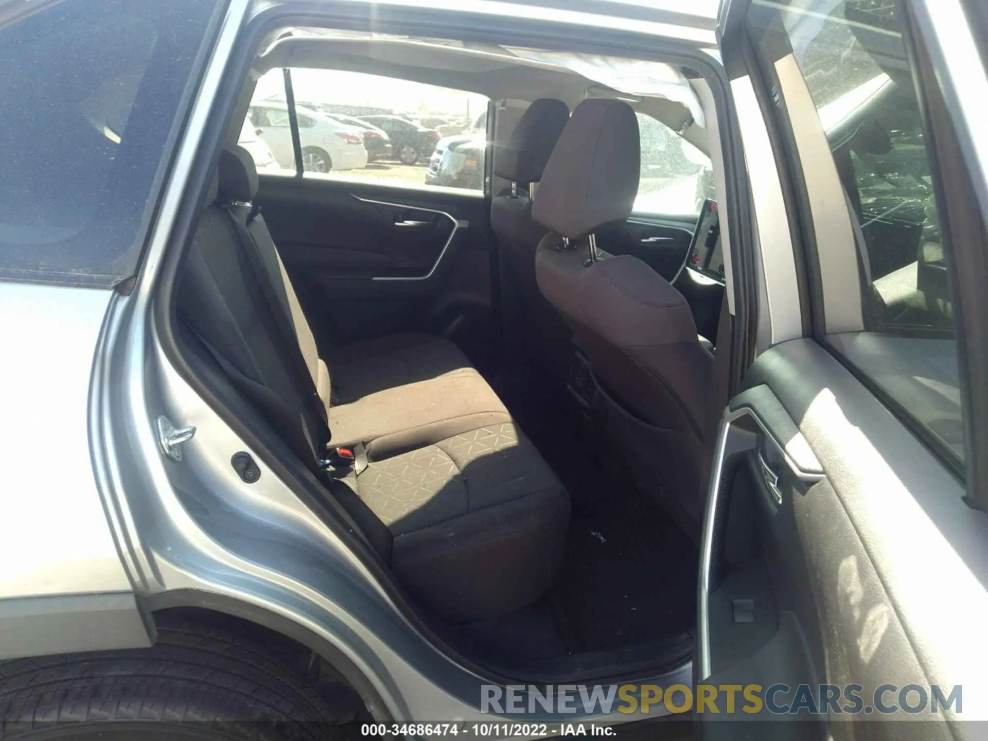 8 fotografías del automóvil dañado 2T3W1RFV5LW064789 TOYOTA RAV4 2020