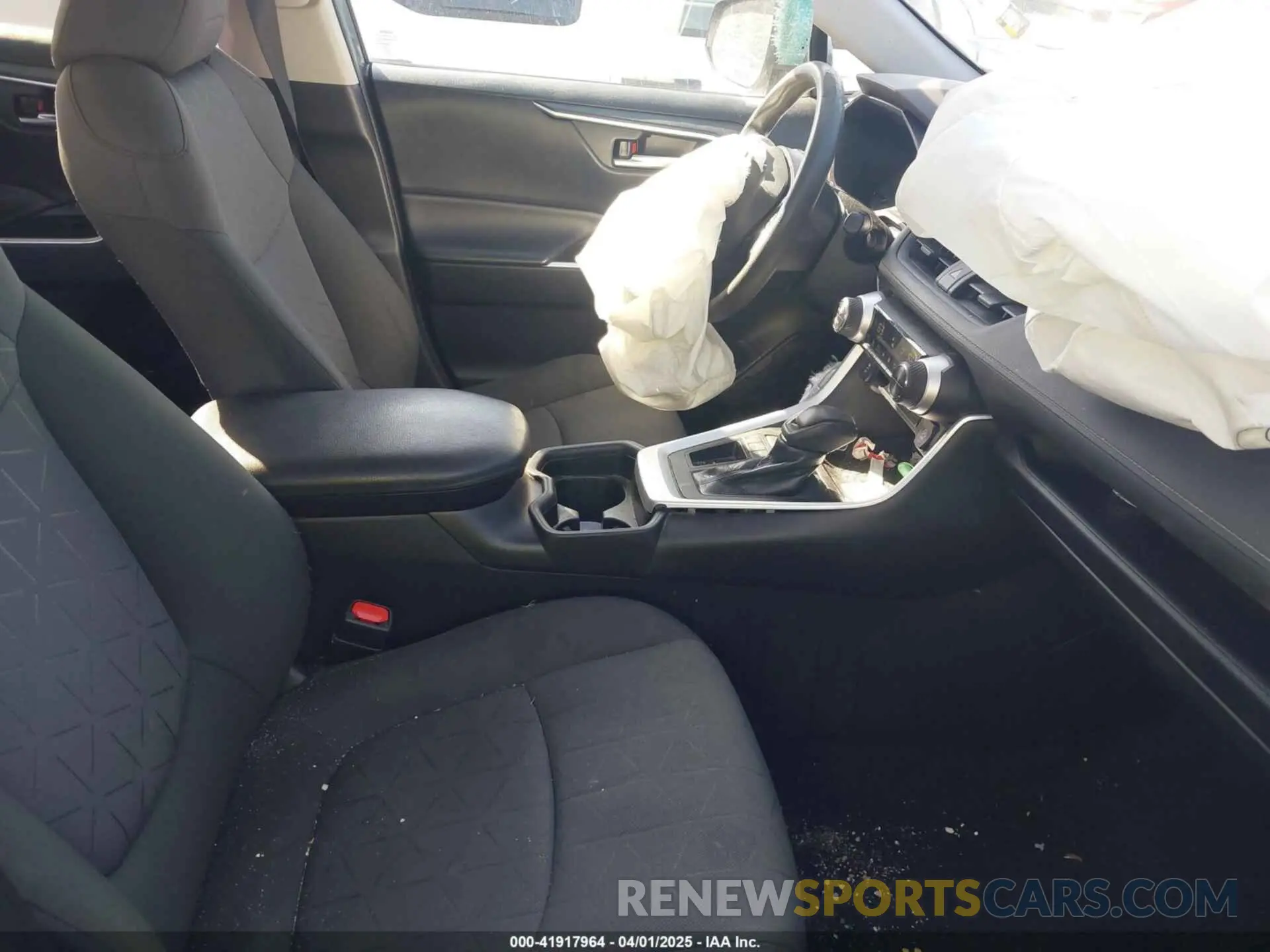5 fotografías del automóvil dañado 2T3W1RFV5LW091541 TOYOTA RAV4 2020