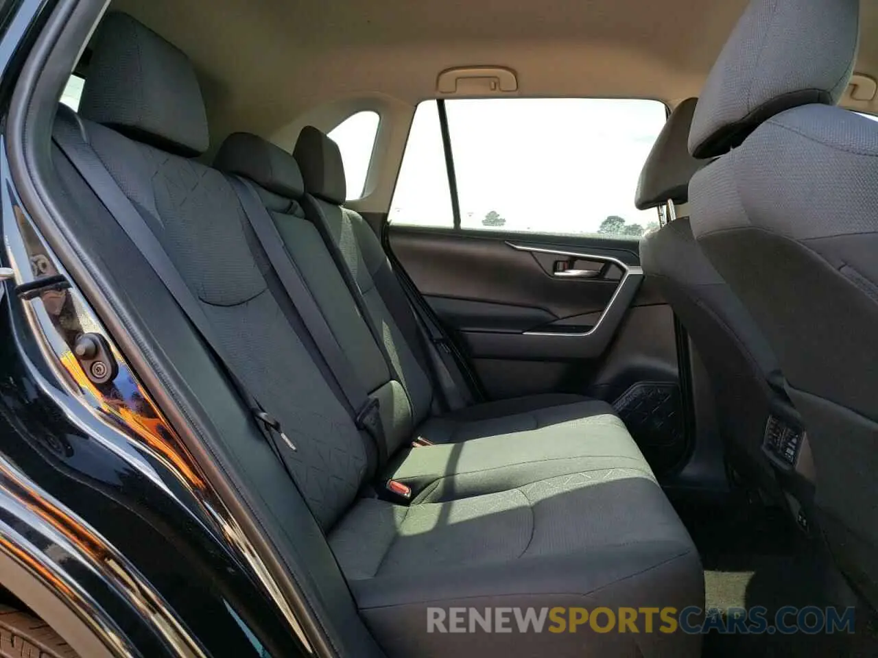 6 fotografías del automóvil dañado 2T3W1RFV6LC033472 TOYOTA RAV4 2020