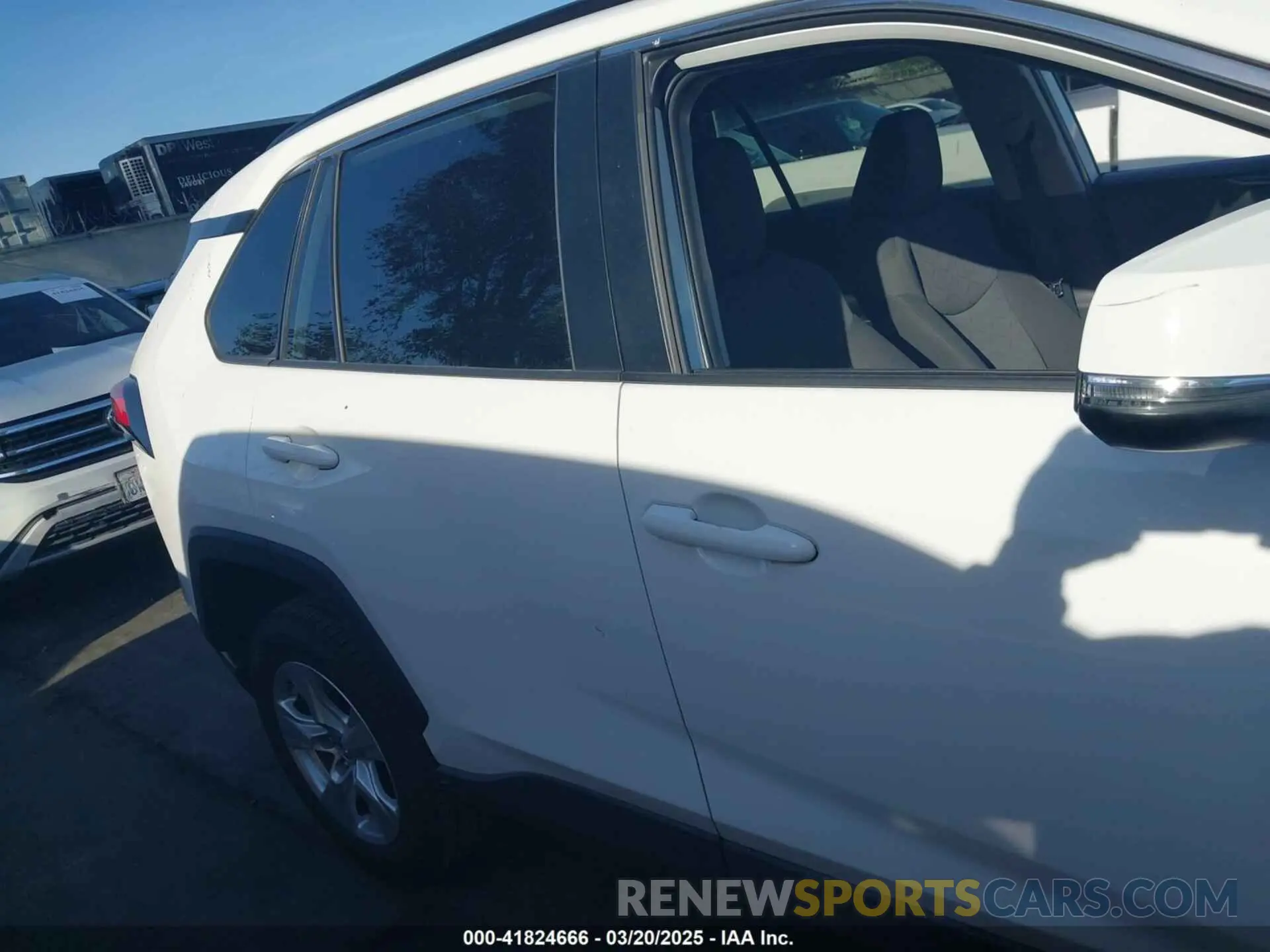 14 fotografías del automóvil dañado 2T3W1RFV6LC055116 TOYOTA RAV4 2020
