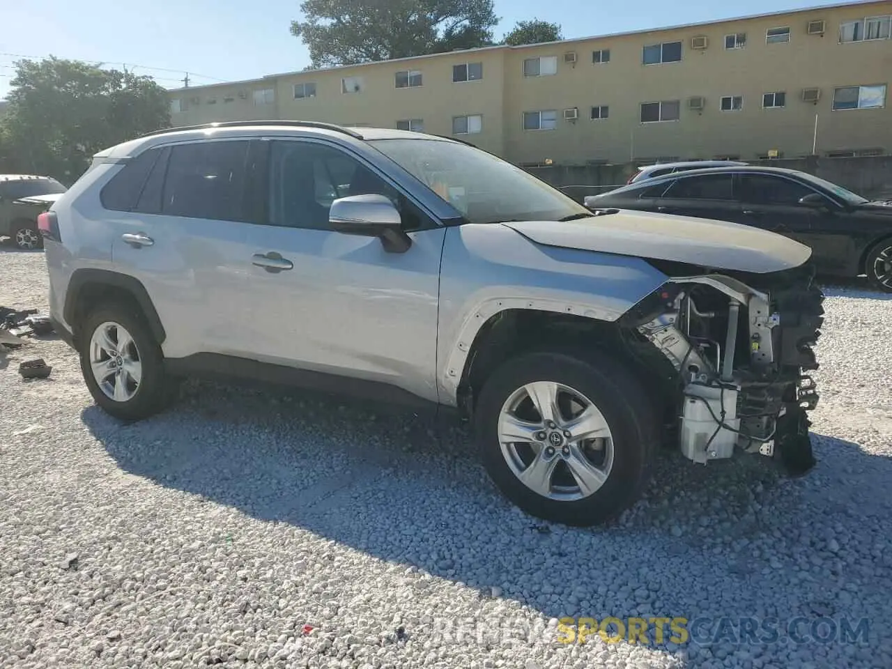 4 fotografías del automóvil dañado 2T3W1RFV8LC034719 TOYOTA RAV4 2020