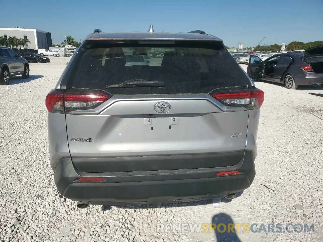 6 fotografías del automóvil dañado 2T3W1RFV8LC034719 TOYOTA RAV4 2020