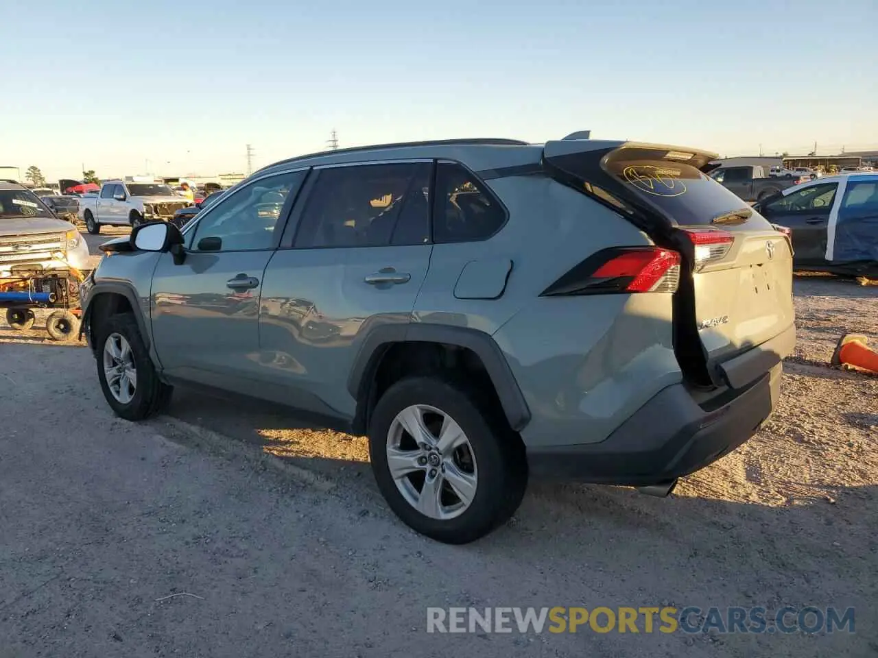 2 fotografías del automóvil dañado 2T3W1RFV8LC044103 TOYOTA RAV4 2020