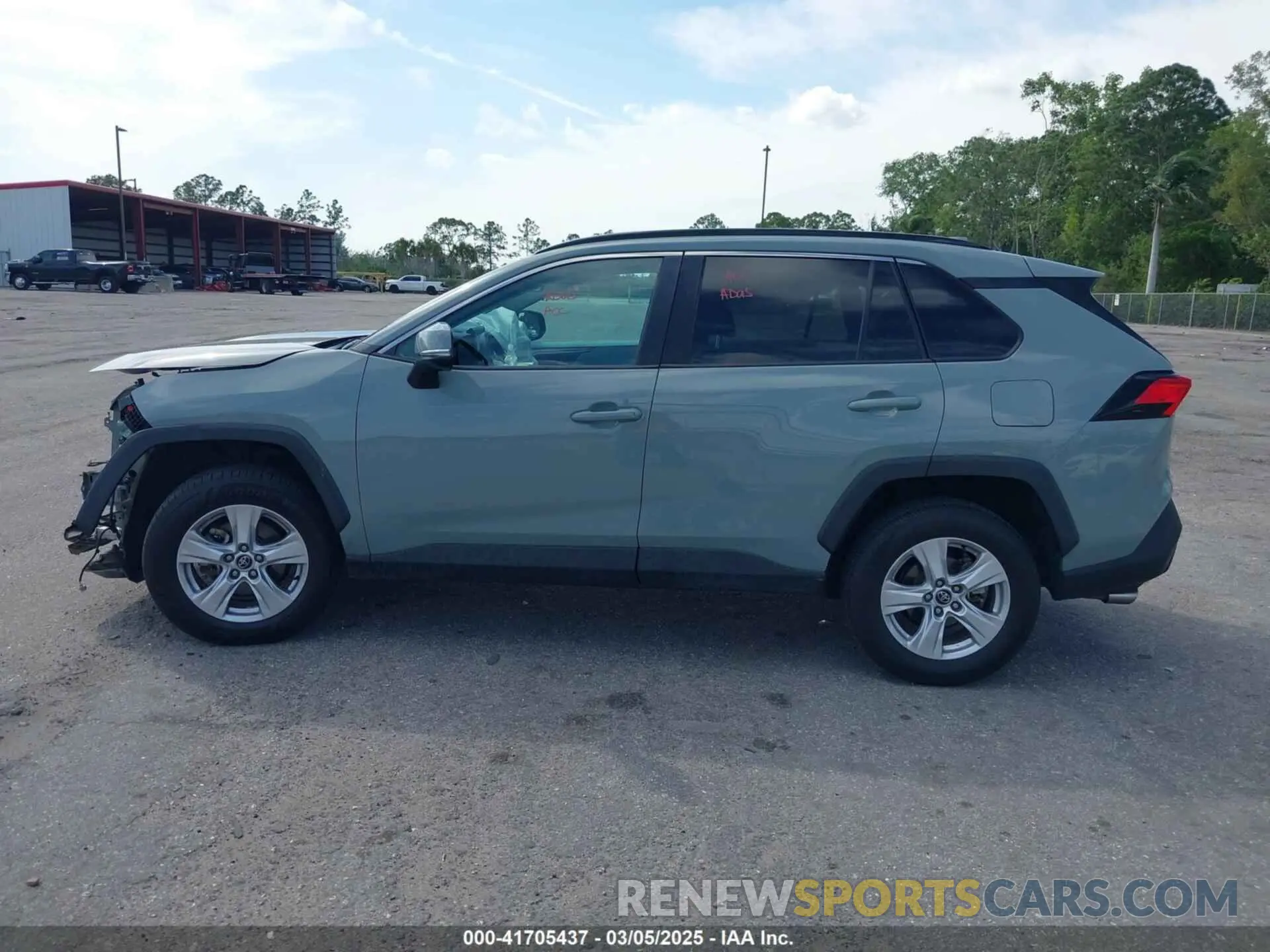 14 fotografías del automóvil dañado 2T3W1RFV8LC058714 TOYOTA RAV4 2020