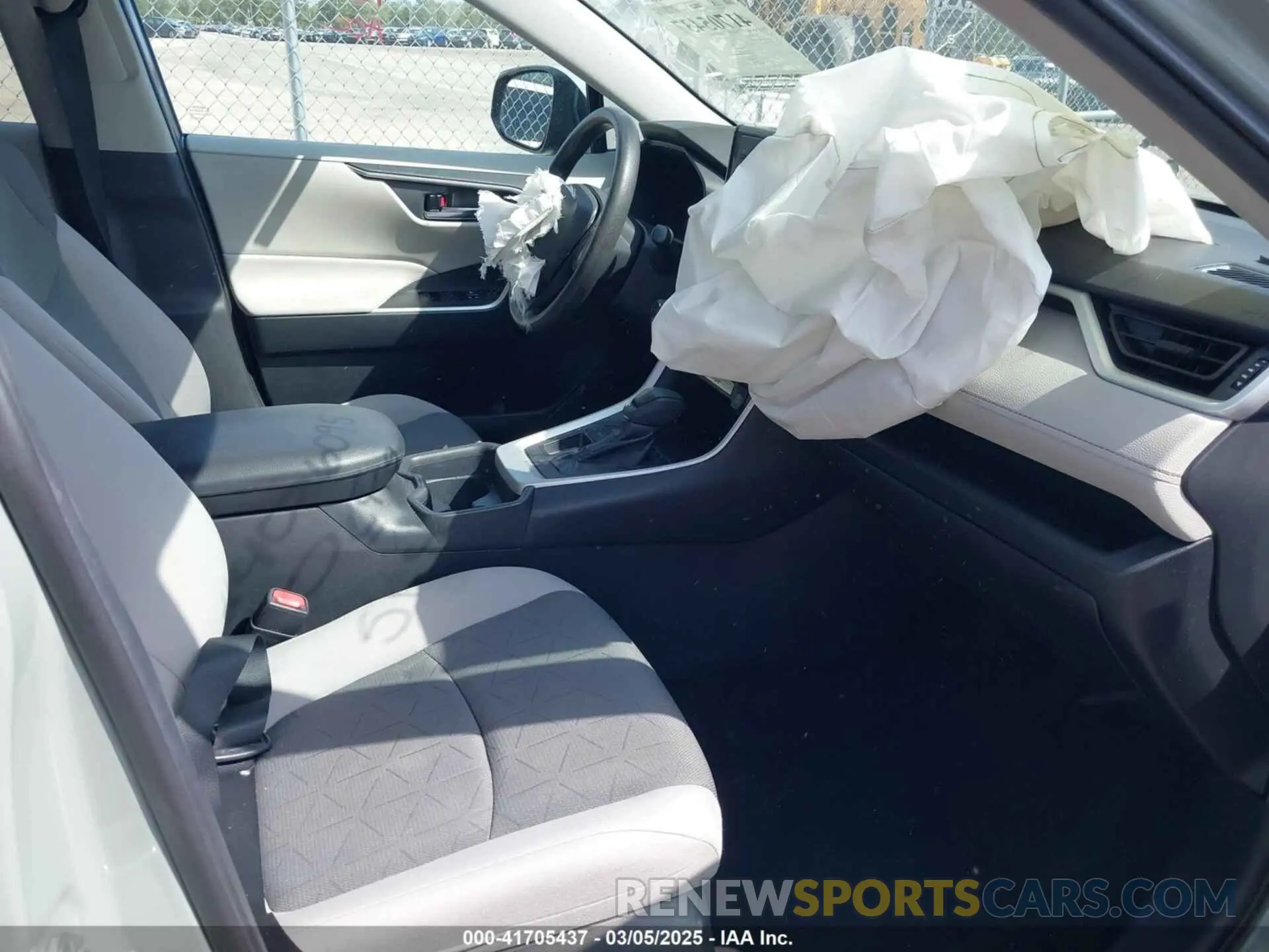5 fotografías del automóvil dañado 2T3W1RFV8LC058714 TOYOTA RAV4 2020
