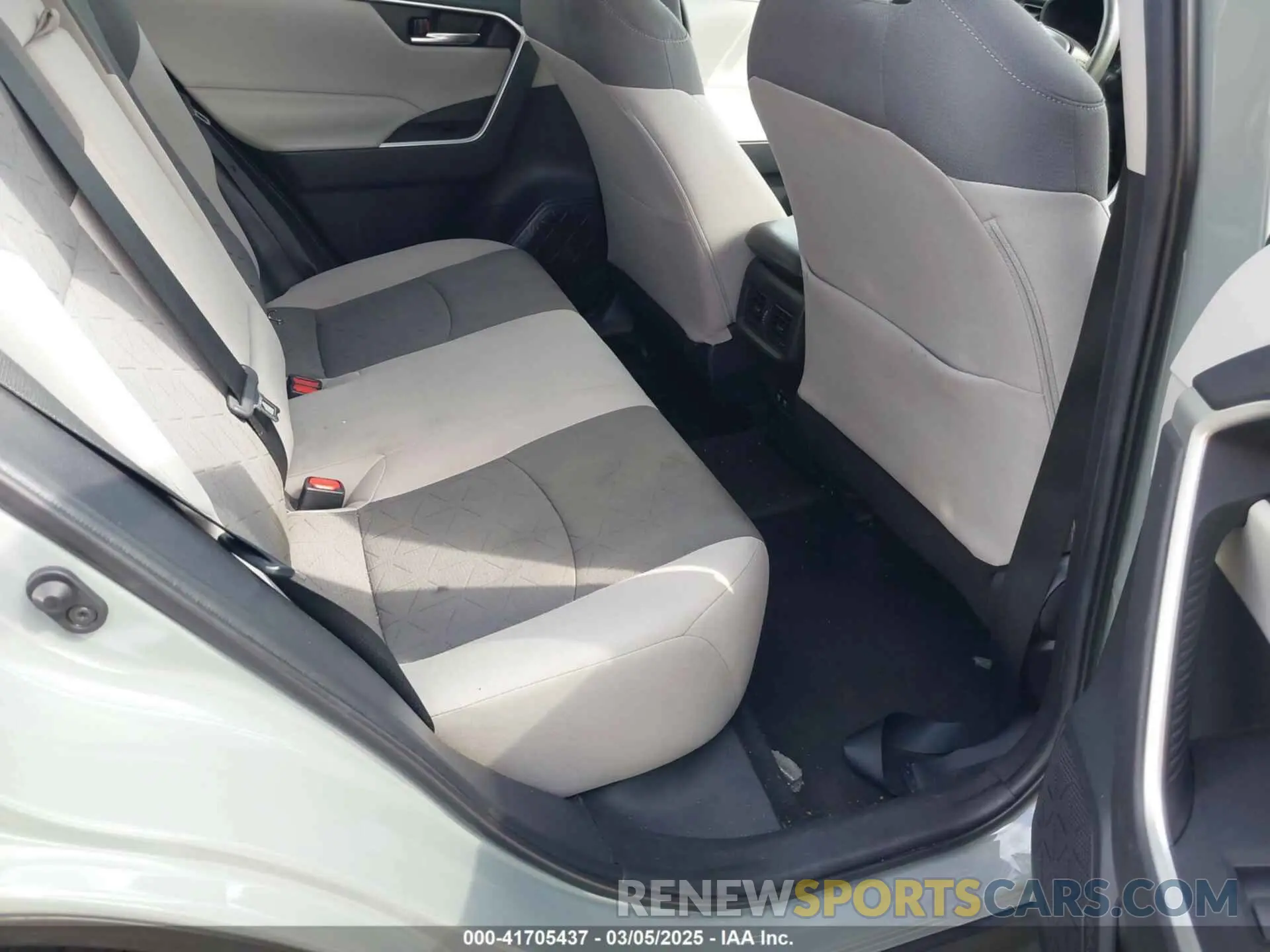 8 fotografías del automóvil dañado 2T3W1RFV8LC058714 TOYOTA RAV4 2020