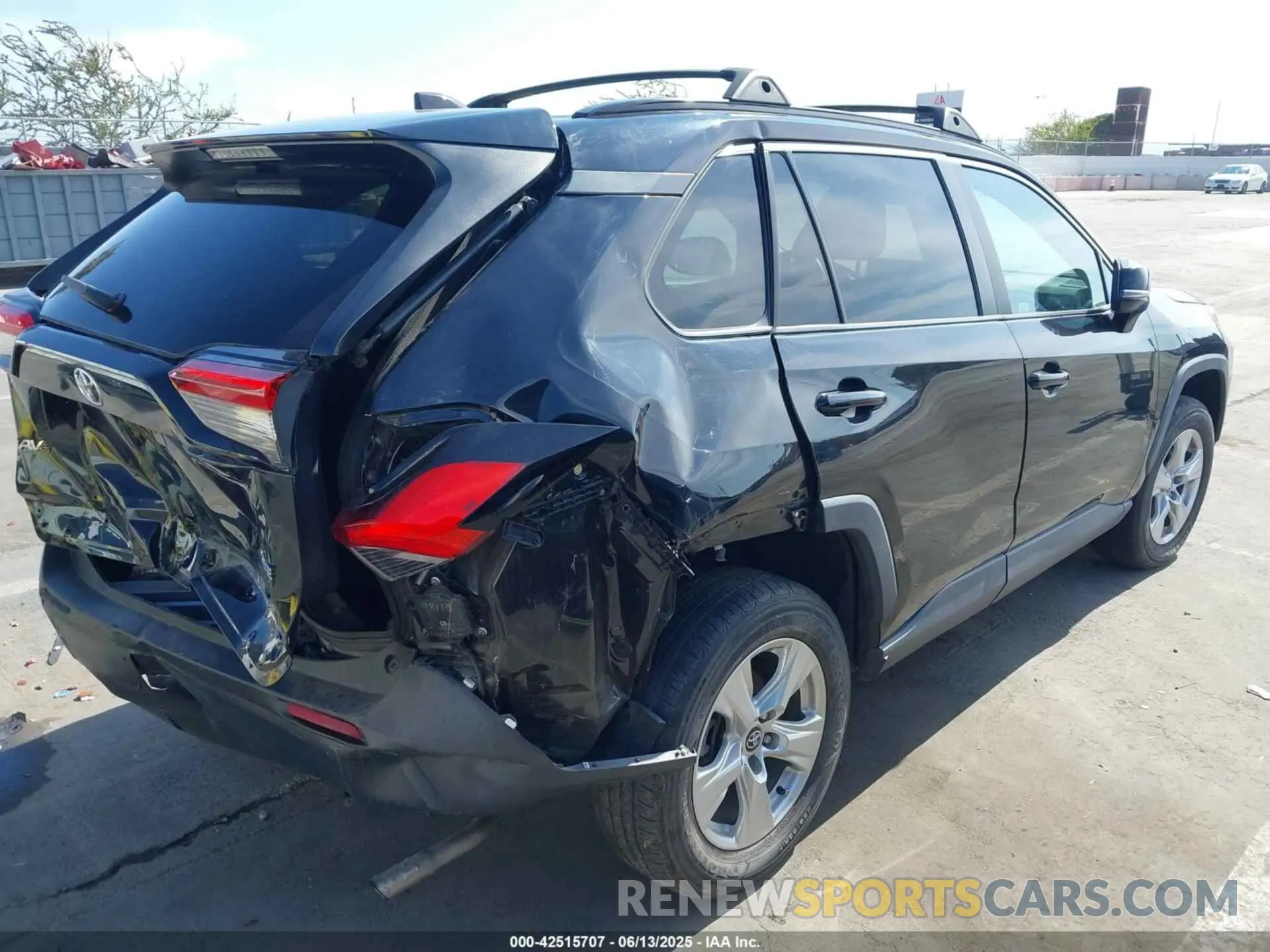 4 fotografías del automóvil dañado 2T3W1RFV8LW079304 TOYOTA RAV4 2020