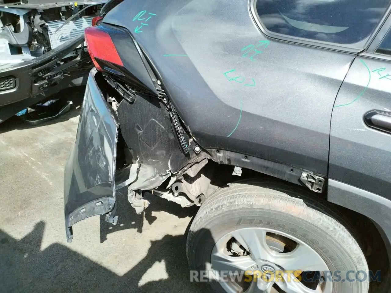 9 fotografías del automóvil dañado 2T3W1RFV8LW081098 TOYOTA RAV4 2020