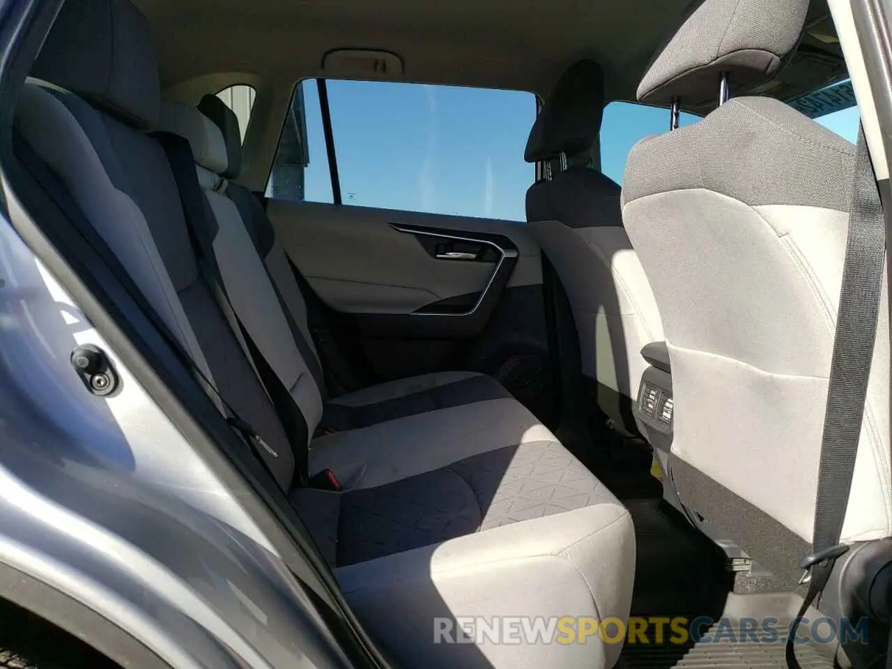 10 fotografías del automóvil dañado 2T3W1RFV8LW094353 TOYOTA RAV4 2020