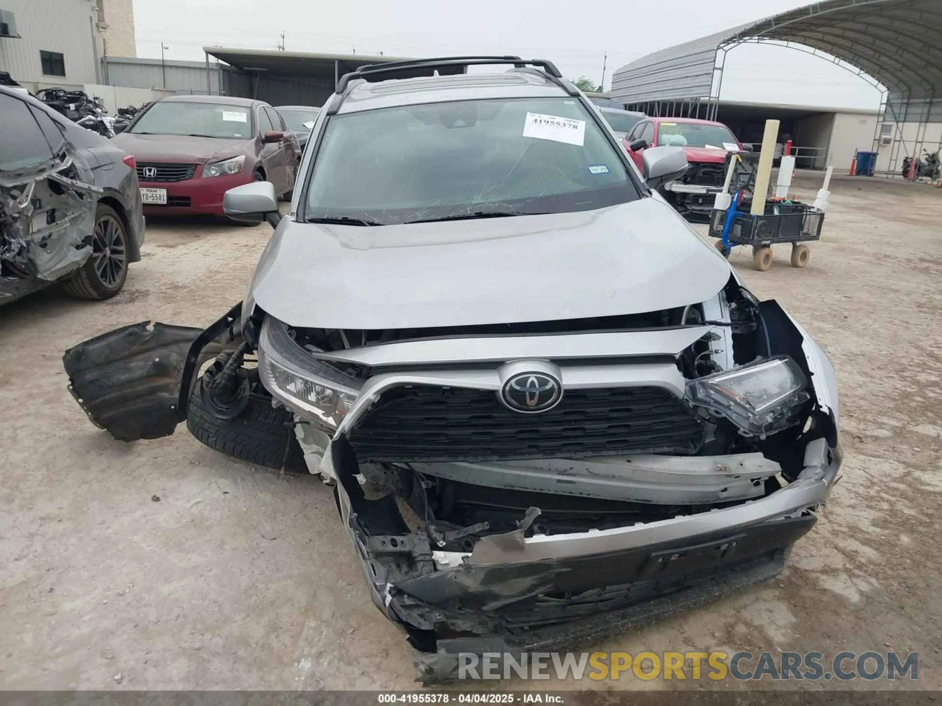 11 fotografías del automóvil dañado 2T3W1RFV9LC044725 TOYOTA RAV4 2020