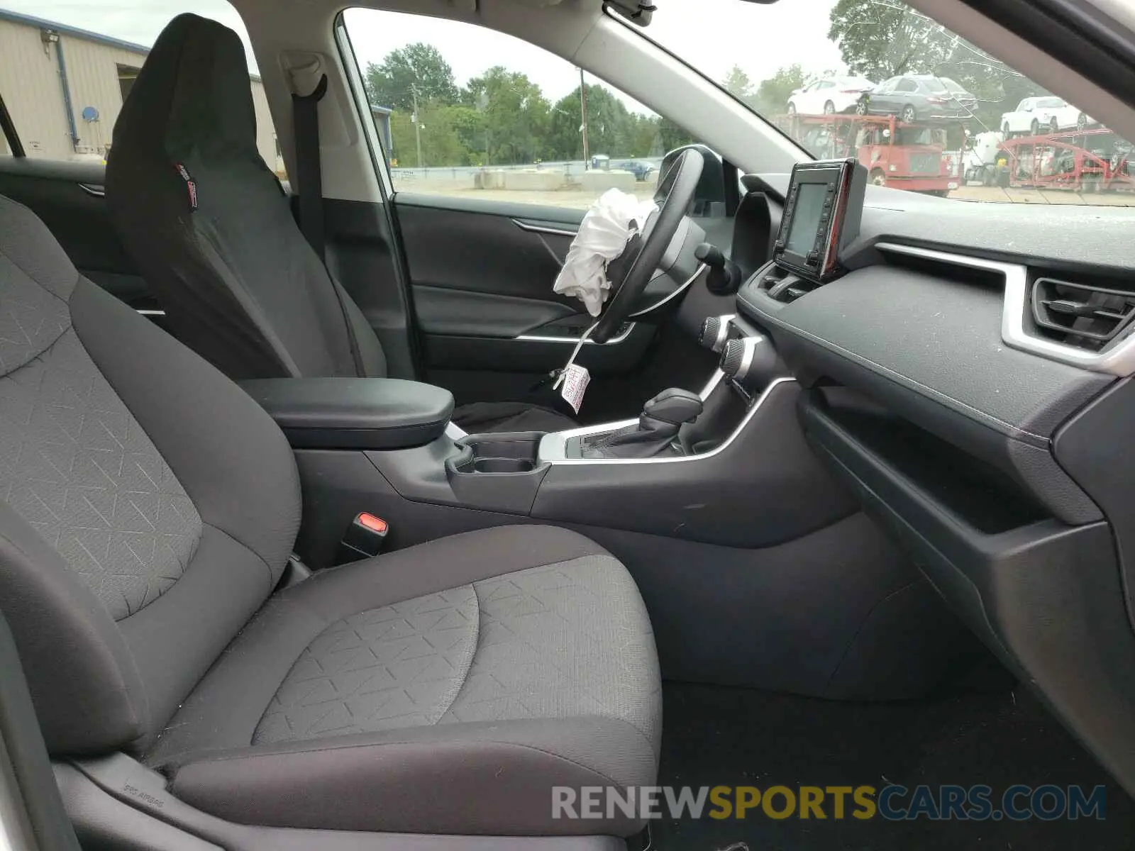 5 fotografías del automóvil dañado 2T3W1RFV9LC061699 TOYOTA RAV4 2020