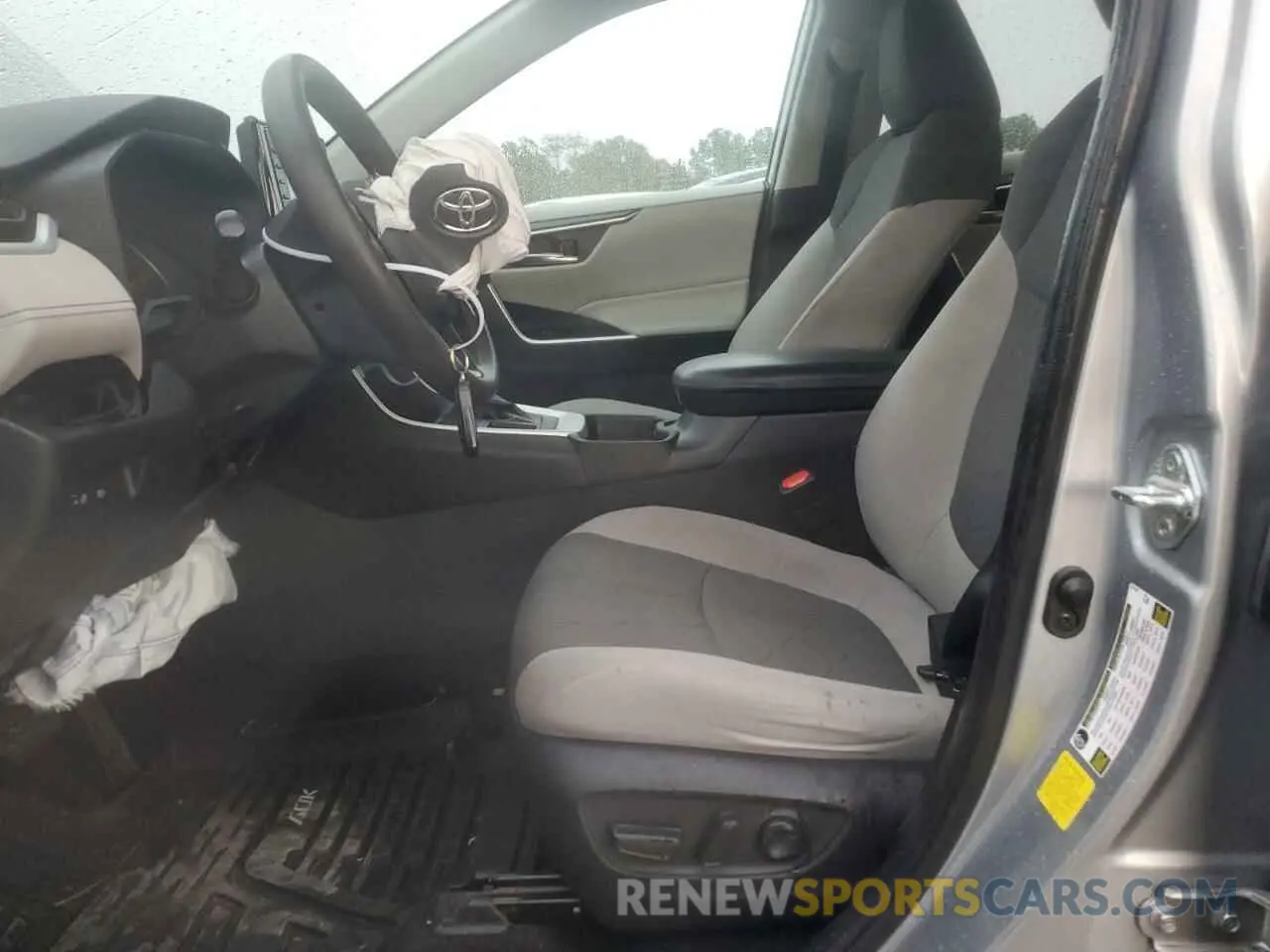 7 fotografías del automóvil dañado 2T3W1RFV9LC067924 TOYOTA RAV4 2020