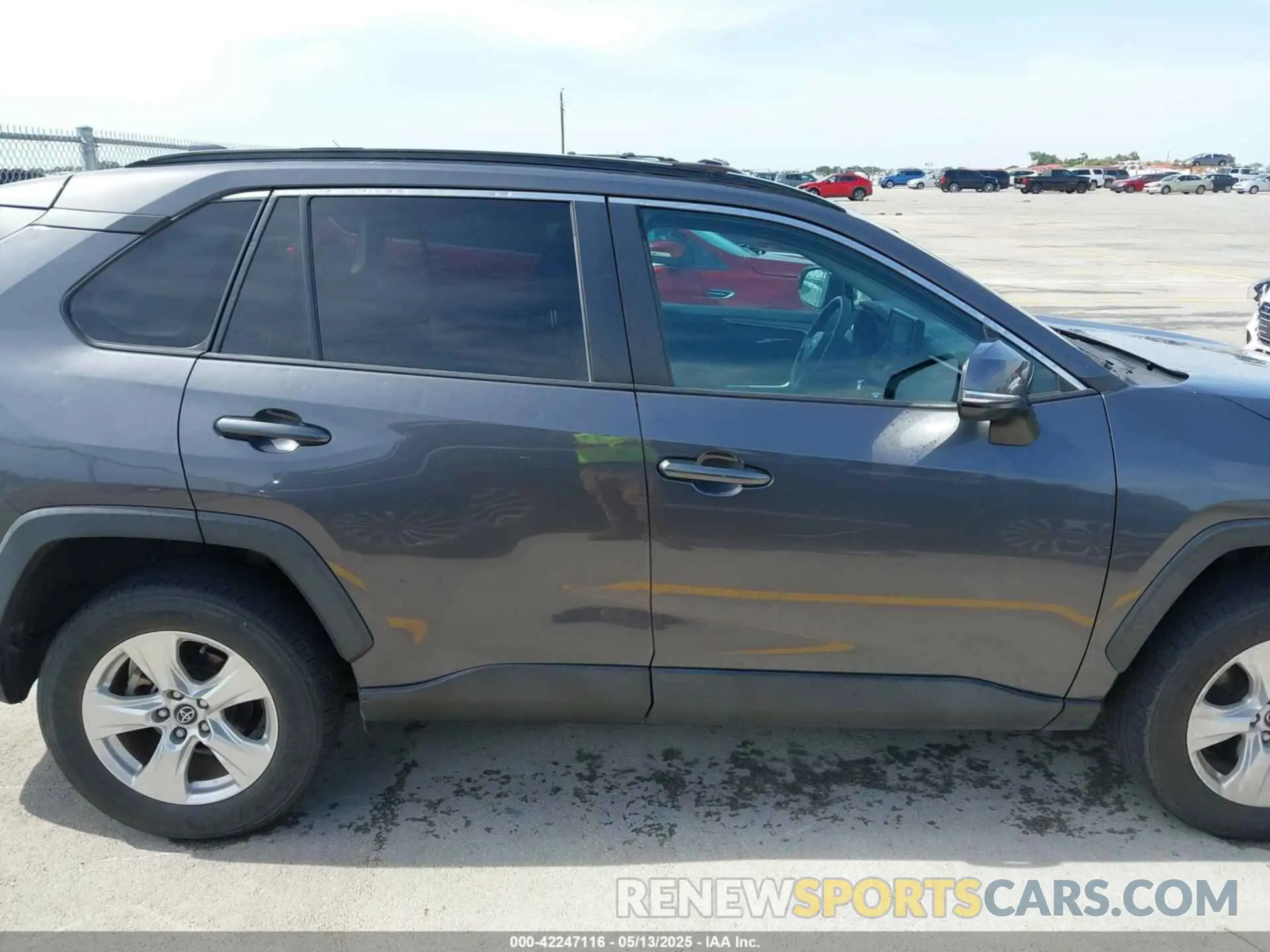 13 fotografías del automóvil dañado 2T3W1RFV9LW096242 TOYOTA RAV4 2020