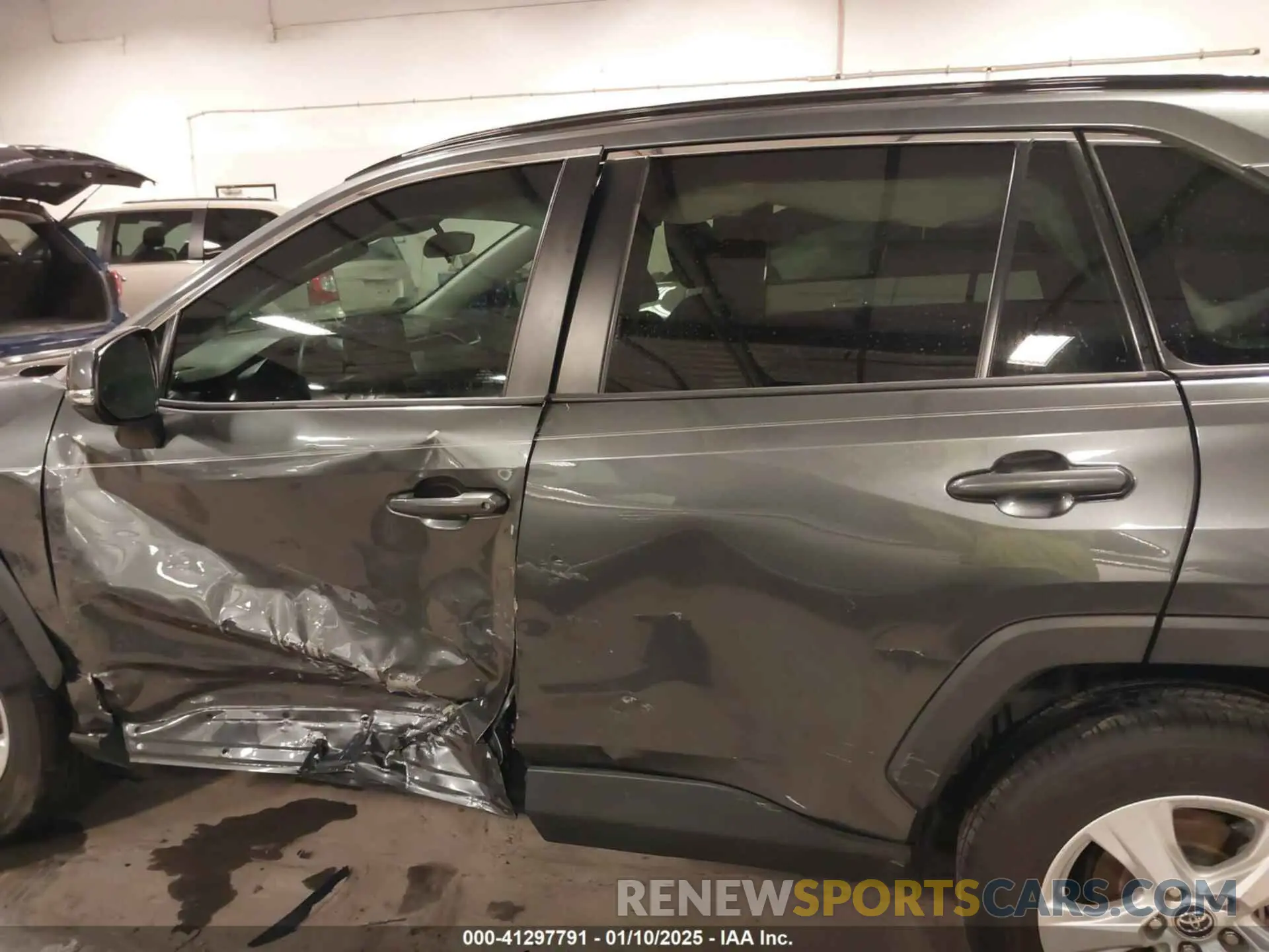 14 fotografías del automóvil dañado 2T3W1RFVXLC037931 TOYOTA RAV4 2020