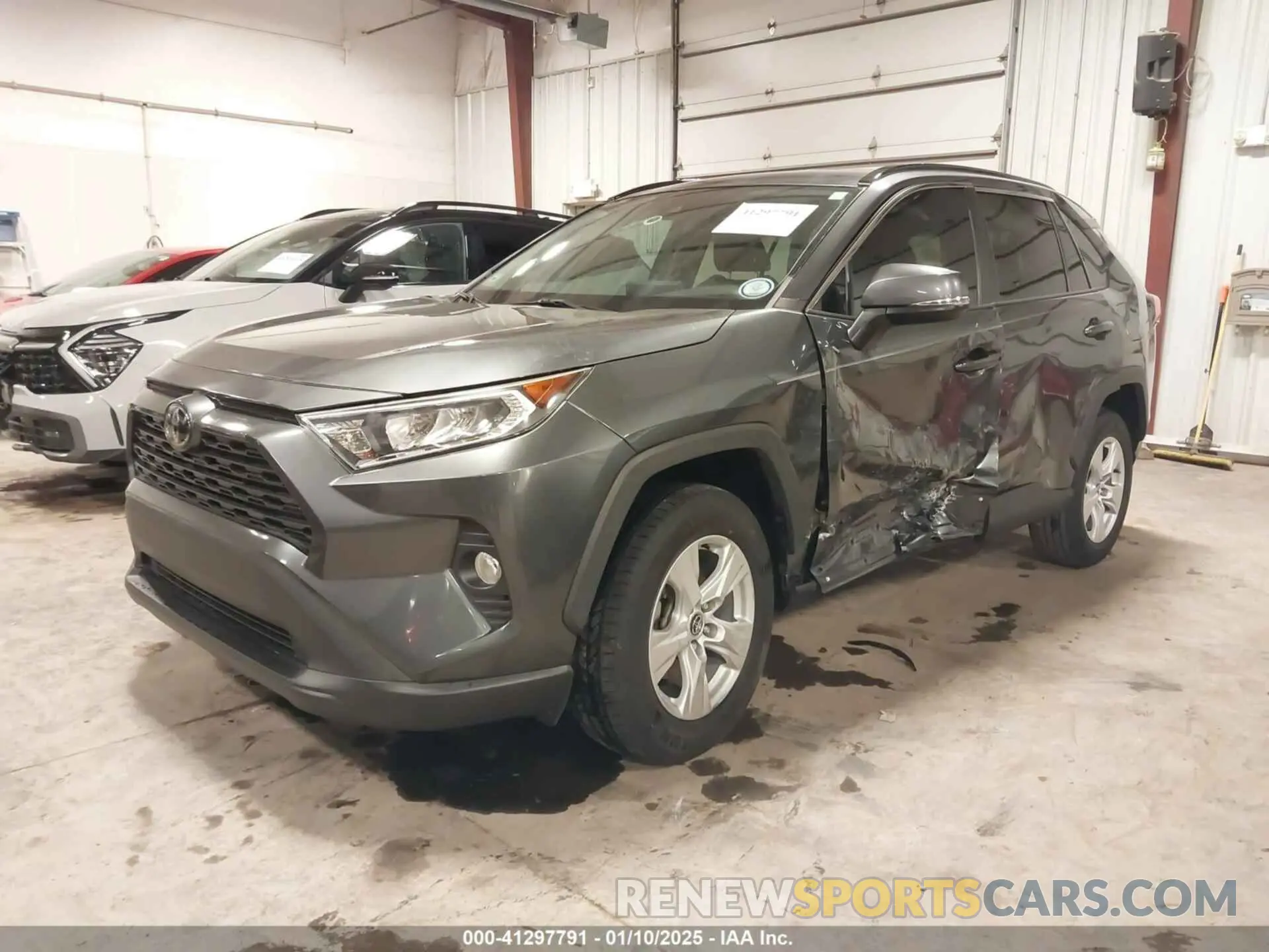2 fotografías del automóvil dañado 2T3W1RFVXLC037931 TOYOTA RAV4 2020