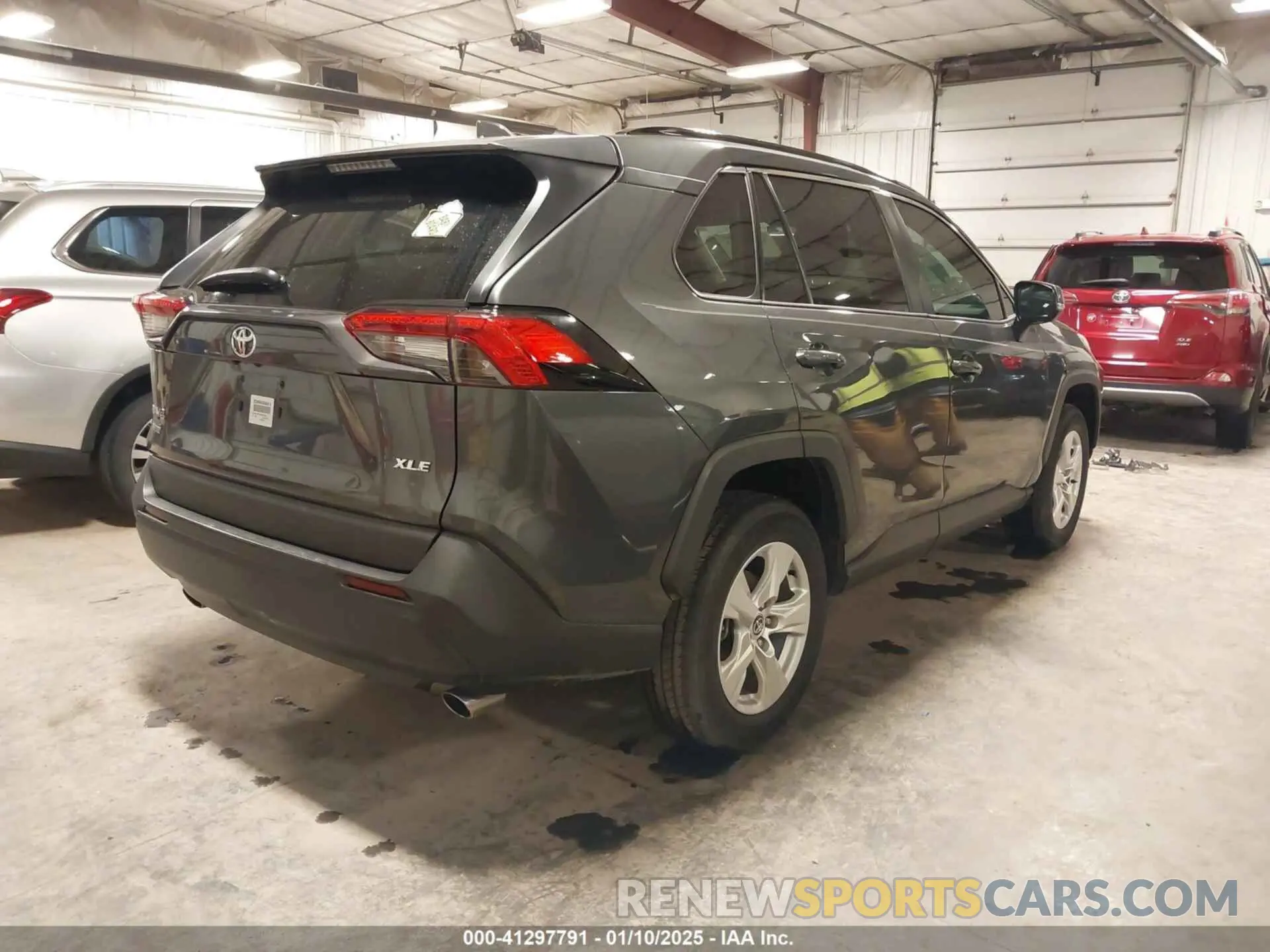 4 fotografías del automóvil dañado 2T3W1RFVXLC037931 TOYOTA RAV4 2020
