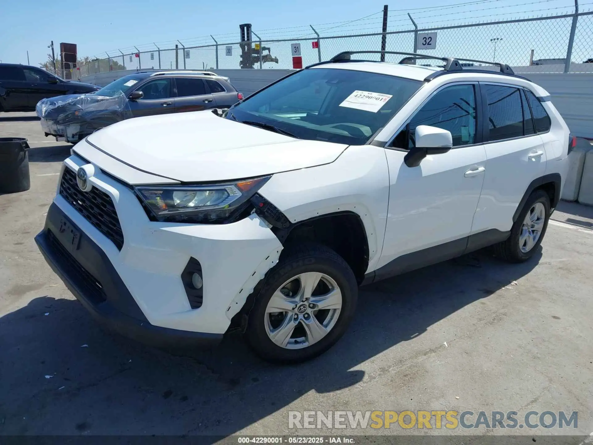 2 fotografías del automóvil dañado 2T3W1RFVXLC040120 TOYOTA RAV4 2020