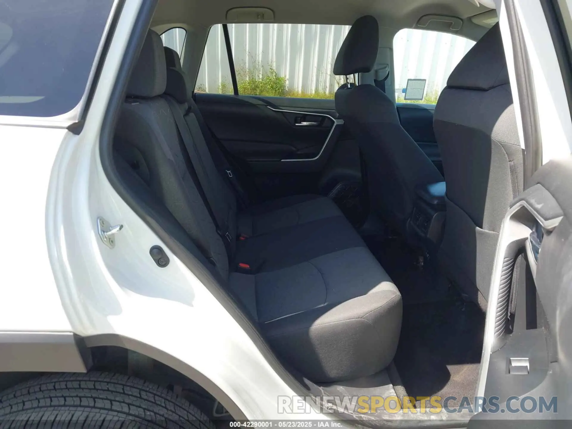 8 fotografías del automóvil dañado 2T3W1RFVXLC040120 TOYOTA RAV4 2020