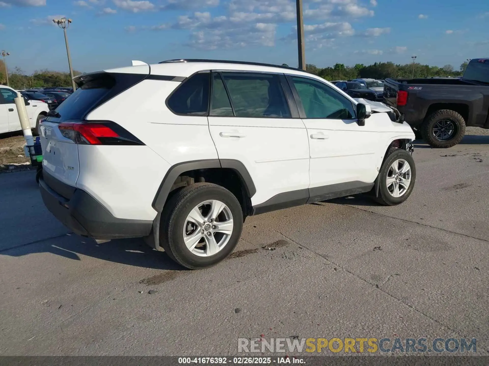 4 fotografías del automóvil dañado 2T3W1RFVXLC050470 TOYOTA RAV4 2020