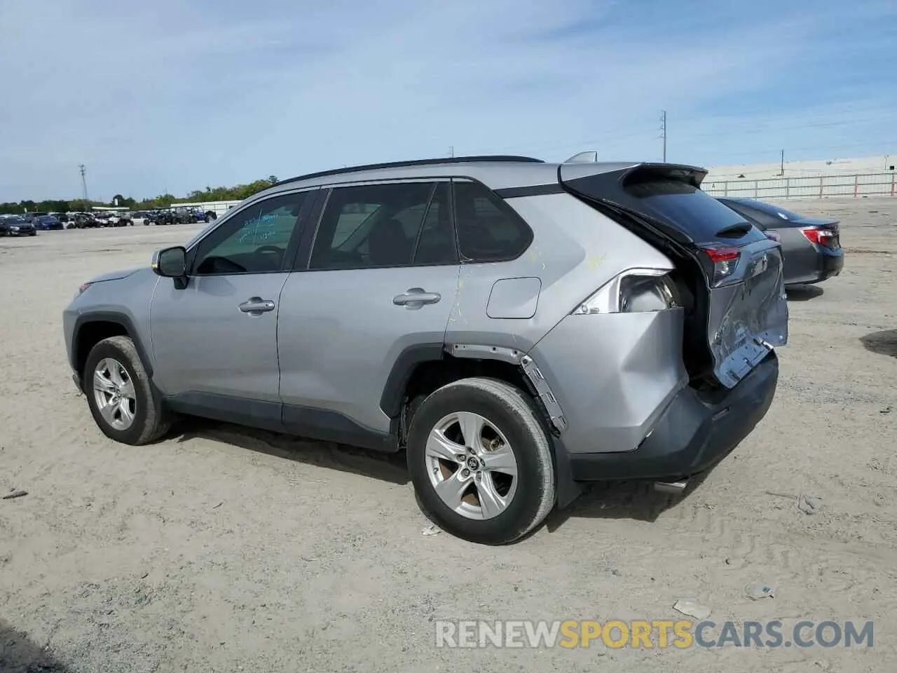 2 fotografías del automóvil dañado 2T3W1RFVXLC069813 TOYOTA RAV4 2020