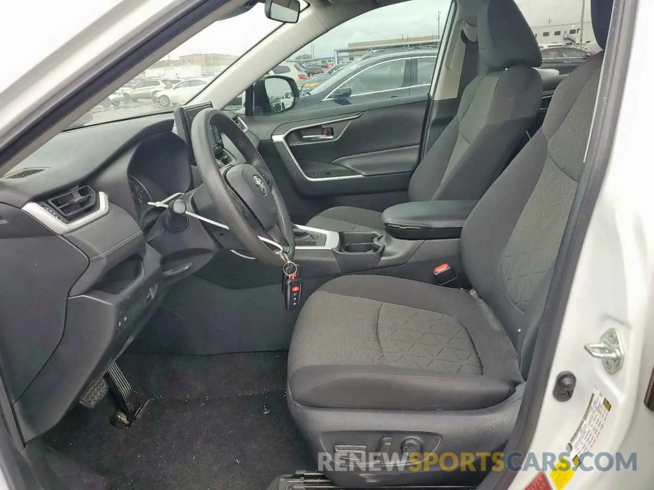 7 fotografías del automóvil dañado 2T3W1RFVXLW090269 TOYOTA RAV4 2020