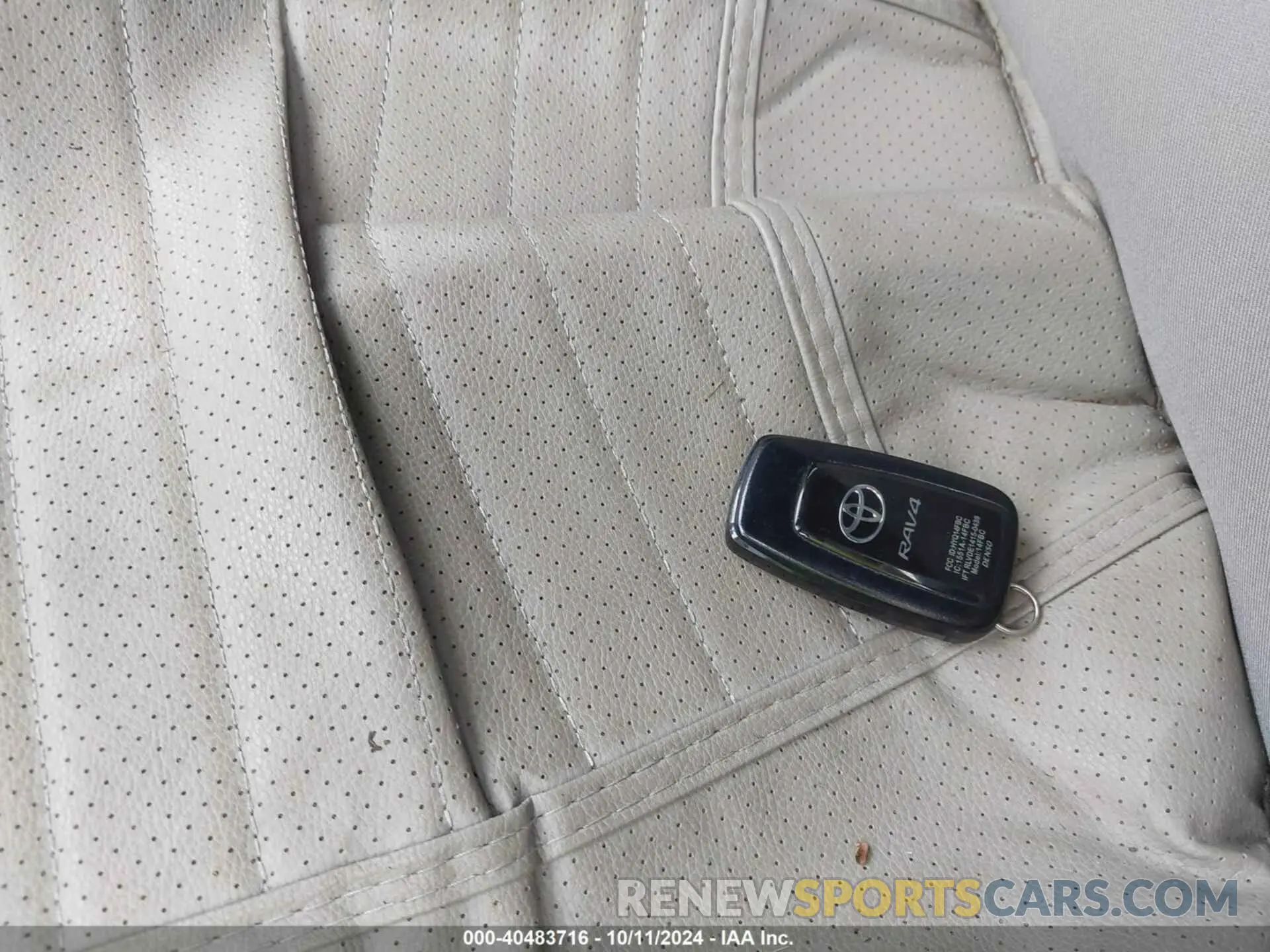 11 fotografías del automóvil dañado 2T3W1RFVXLW092541 TOYOTA RAV4 2020
