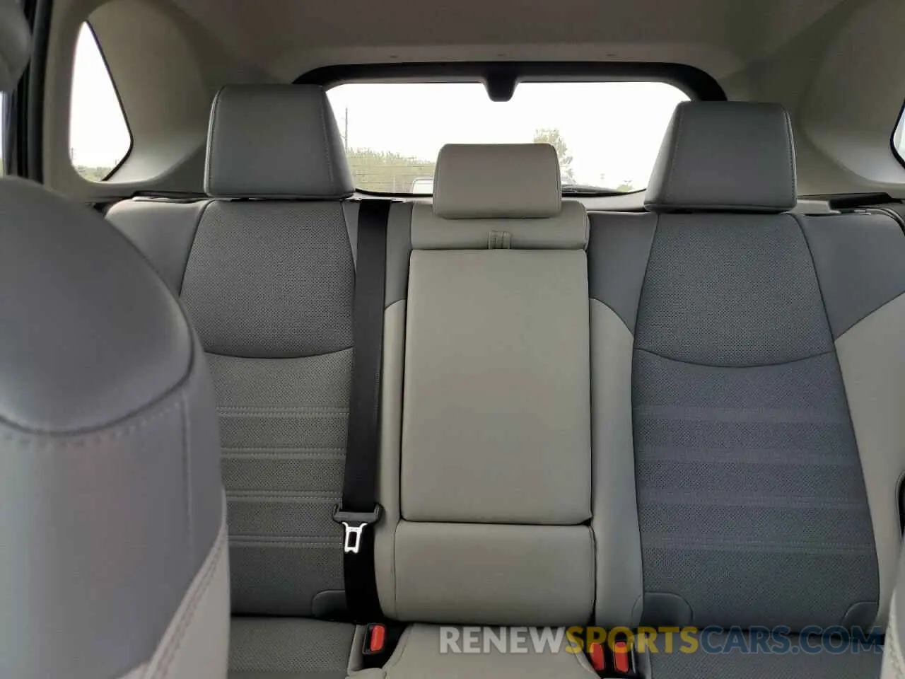 10 fotografías del automóvil dañado 4T3DWRFV8LU010251 TOYOTA RAV4 2020