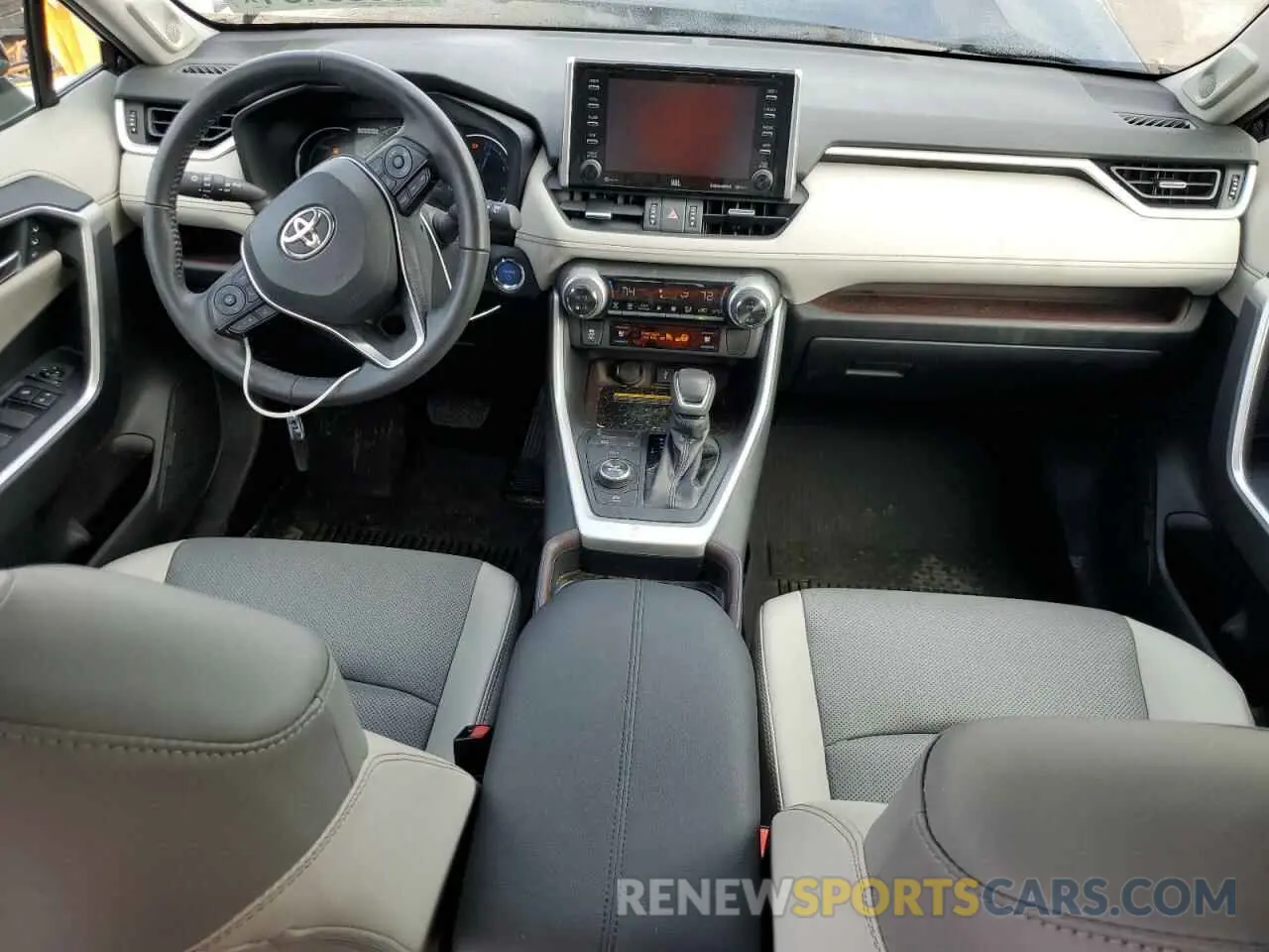 8 fotografías del automóvil dañado 4T3DWRFV8LU010251 TOYOTA RAV4 2020