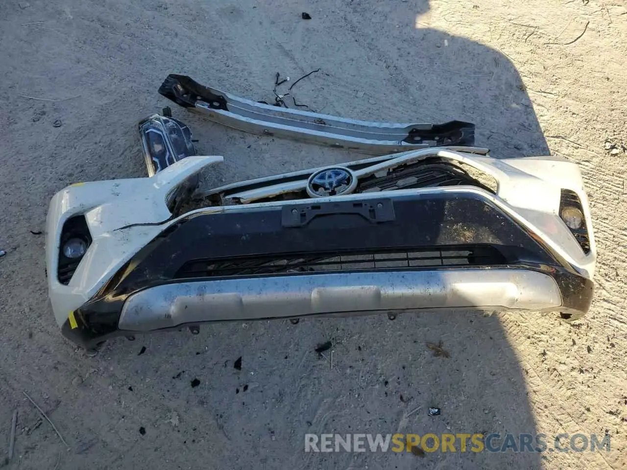 13 fotografías del automóvil dañado 4T3E6RFV1LU003646 TOYOTA RAV4 2020