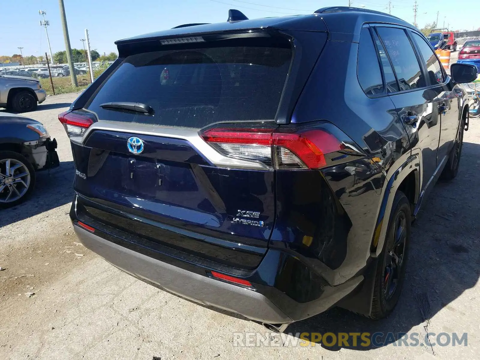 4 fotografías del automóvil dañado 4T3EWRFV4LU003088 TOYOTA RAV4 2020